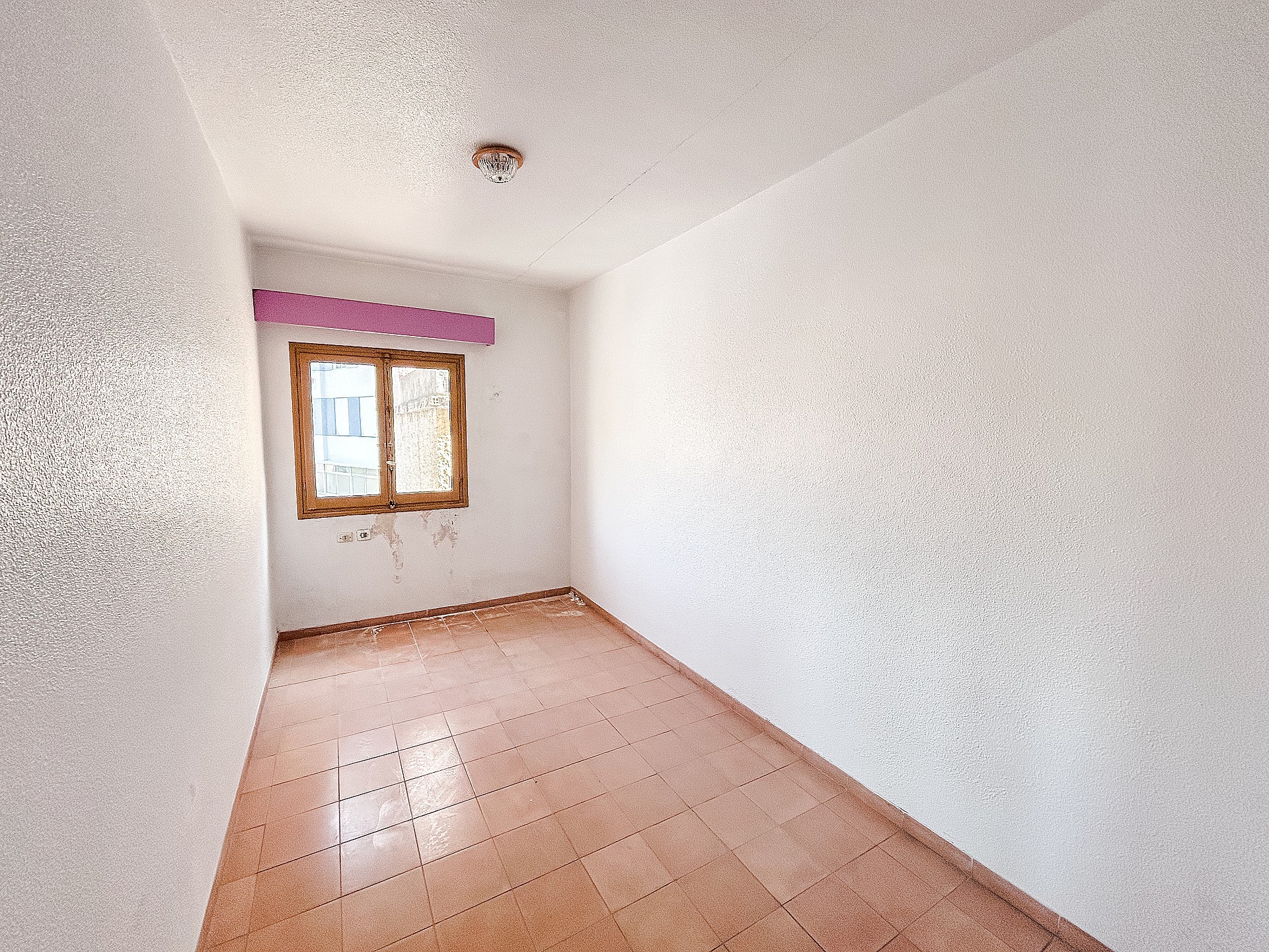 Resale - 6 Bedroom 2 Bathroom Restoration Project in Petrer -  - Alicante