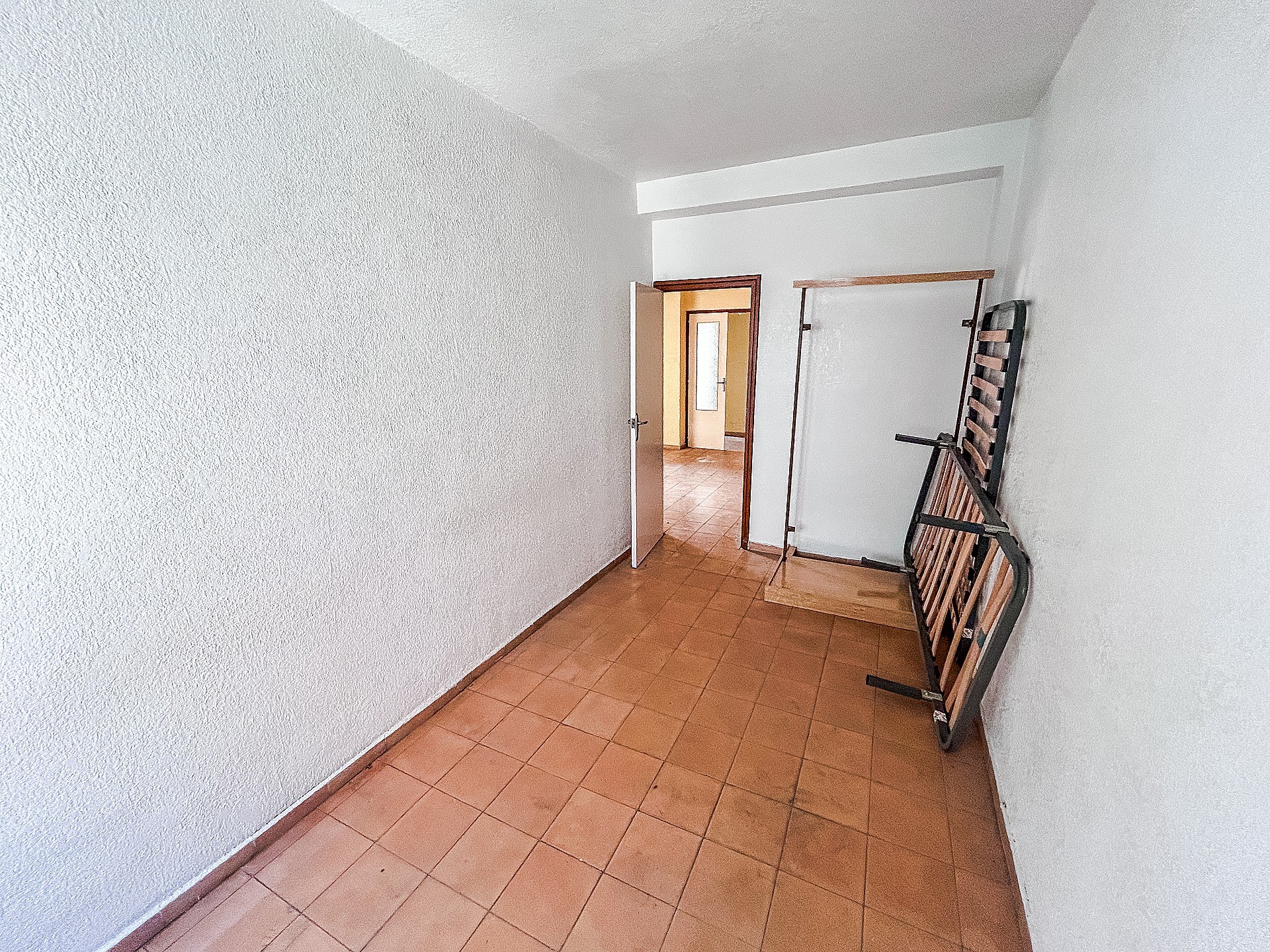 Resale - 6 Bedroom 2 Bathroom Restoration Project in Petrer -  - Alicante