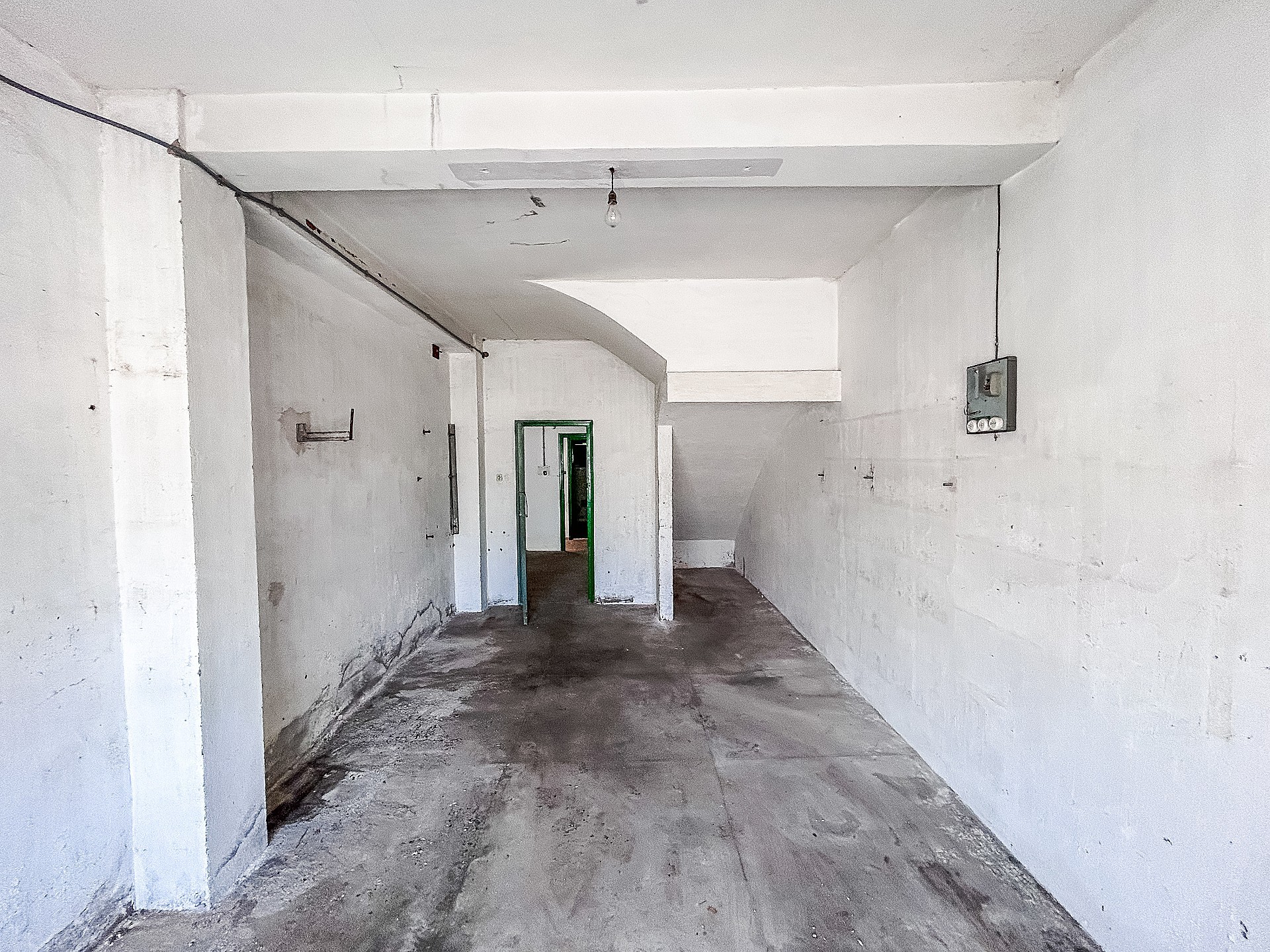 Resale - 6 Bedroom 2 Bathroom Restoration Project in Petrer -  - Alicante