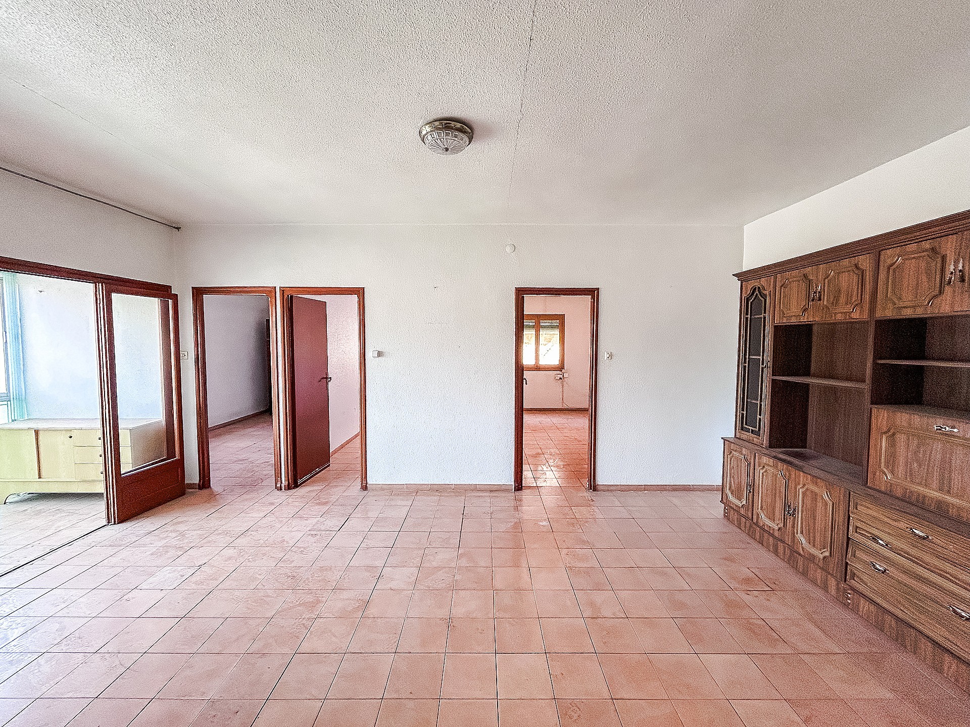 Resale - 6 Bedroom 2 Bathroom Restoration Project in Petrer -  - Alicante