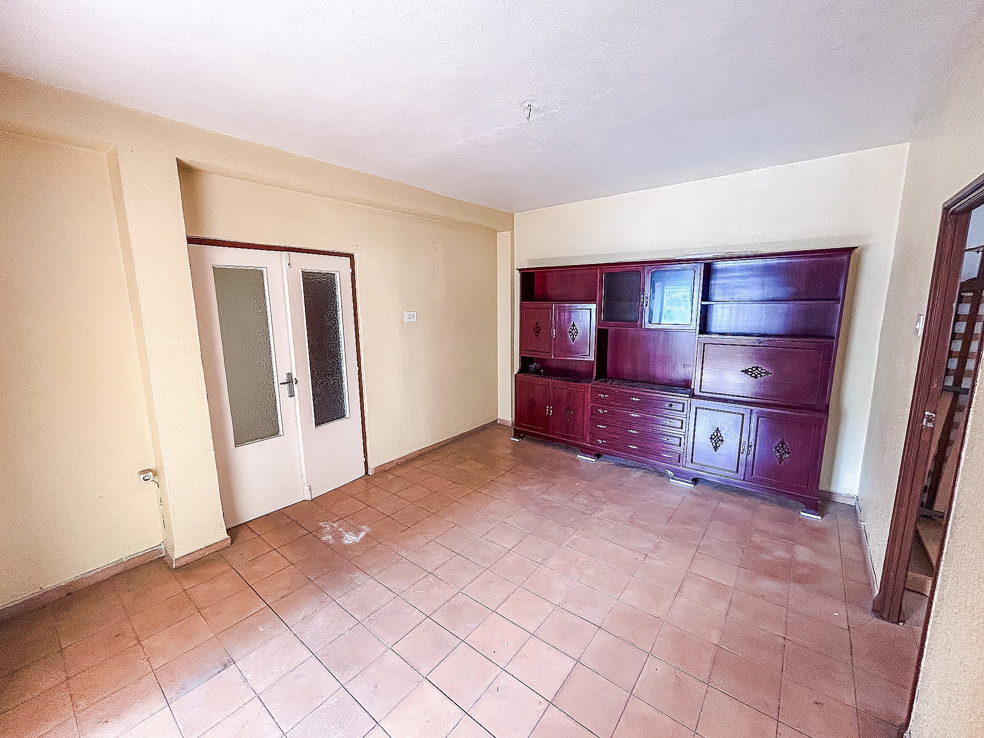 Resale - 6 Bedroom 2 Bathroom Restoration Project in Petrer -  - Alicante