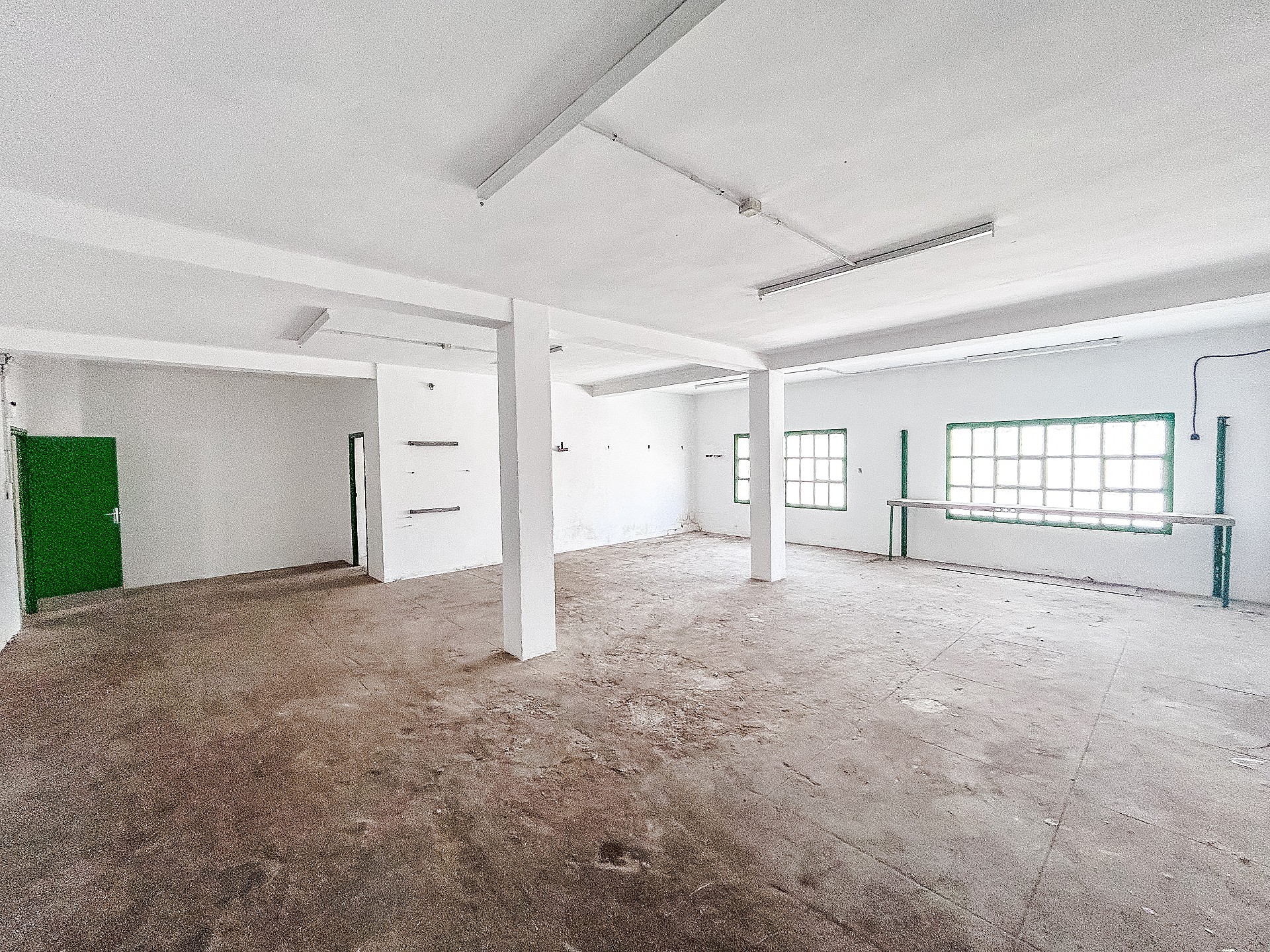 Resale - 6 Bedroom 2 Bathroom Restoration Project in Petrer -  - Alicante