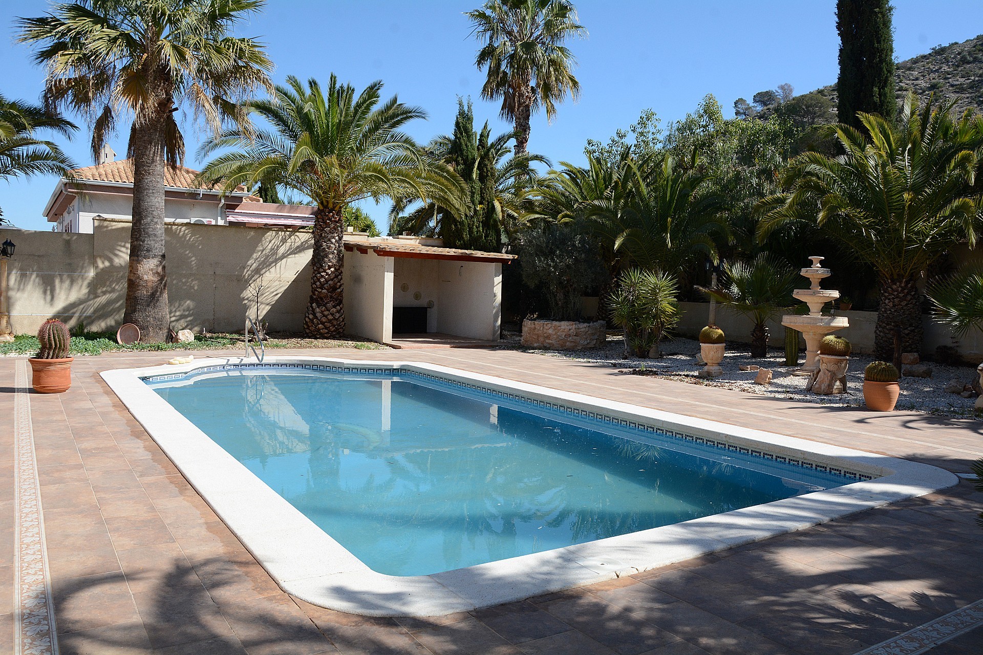 Sold - 3 Bedroom 3 Bathroom Villa in Hondon de las Nieves -  - Alicante