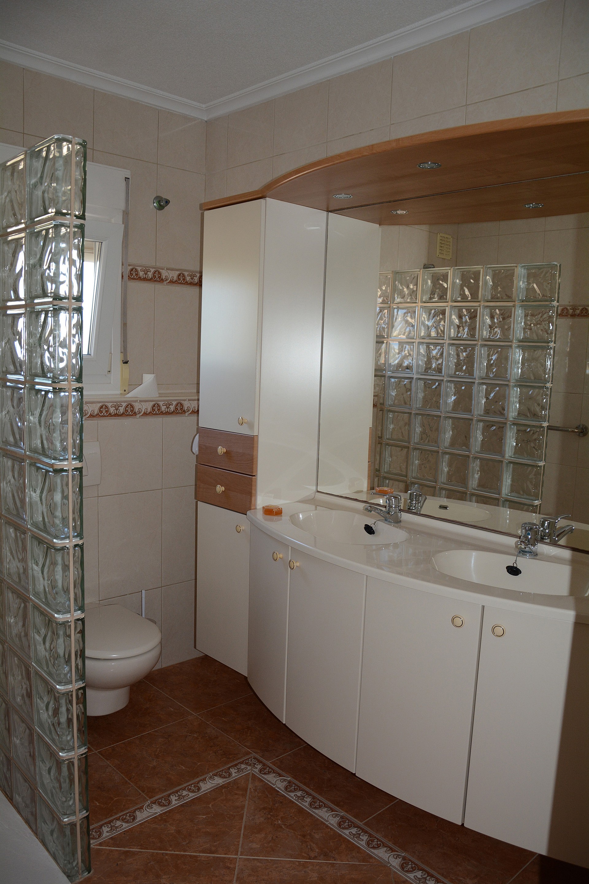 Sold - 3 Bedroom 3 Bathroom Villa in Hondon de las Nieves -  - Alicante