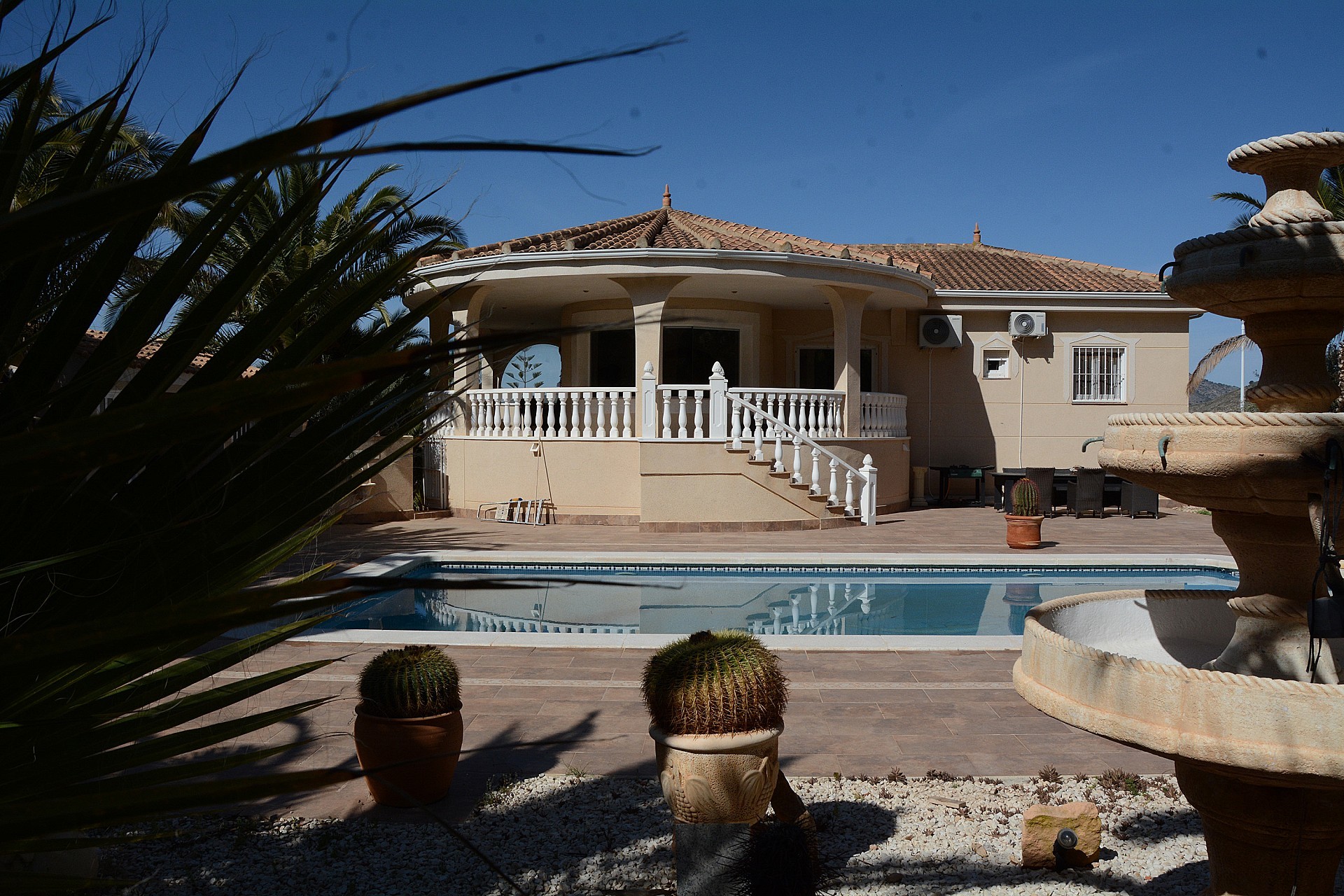 Sold - 3 Bedroom 3 Bathroom Villa in Hondon de las Nieves -  - Alicante