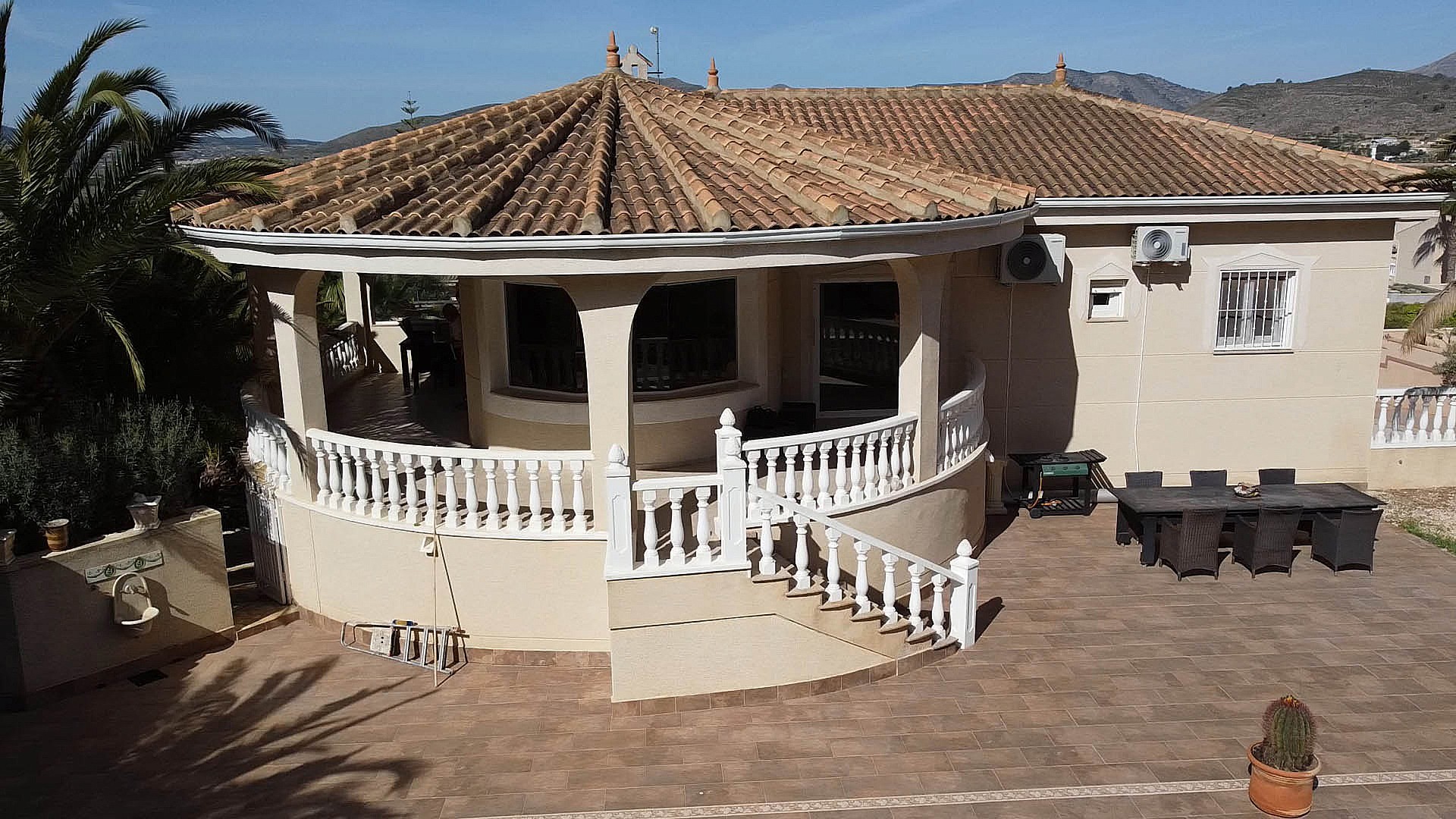 Sold - 3 Bedroom 3 Bathroom Villa in Hondon de las Nieves -  - Alicante