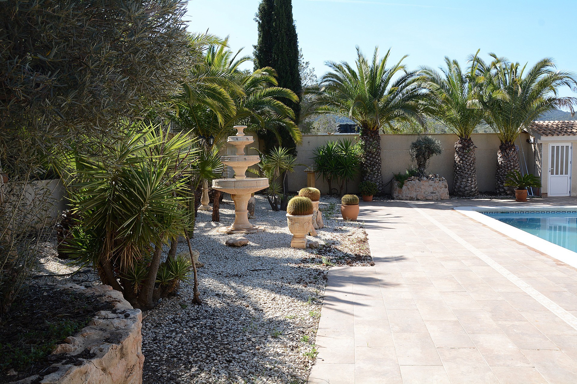 Sold - 3 Bedroom 3 Bathroom Villa in Hondon de las Nieves -  - Alicante