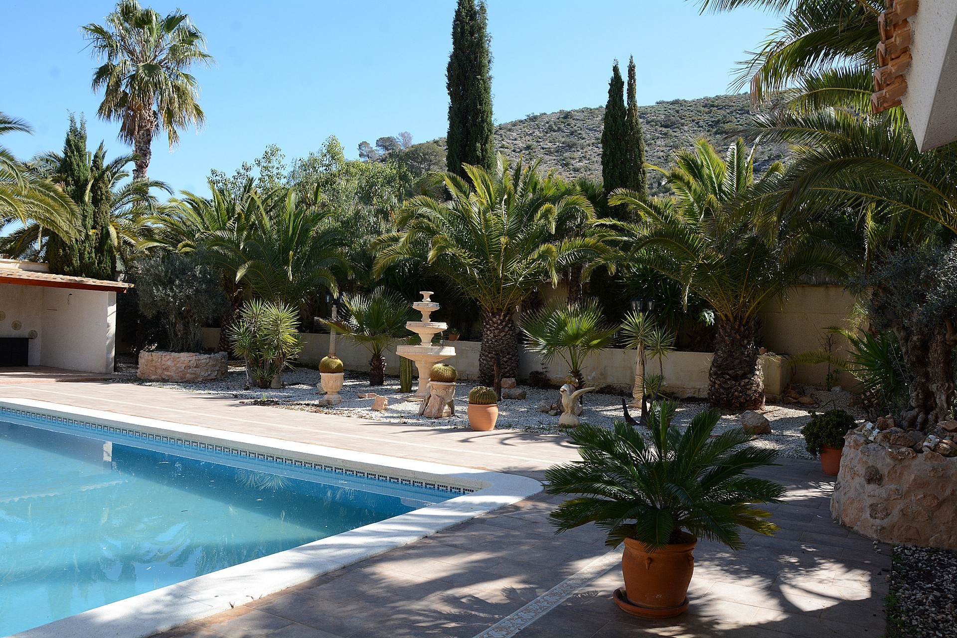 Sold - 3 Bedroom 3 Bathroom Villa in Hondon de las Nieves -  - Alicante