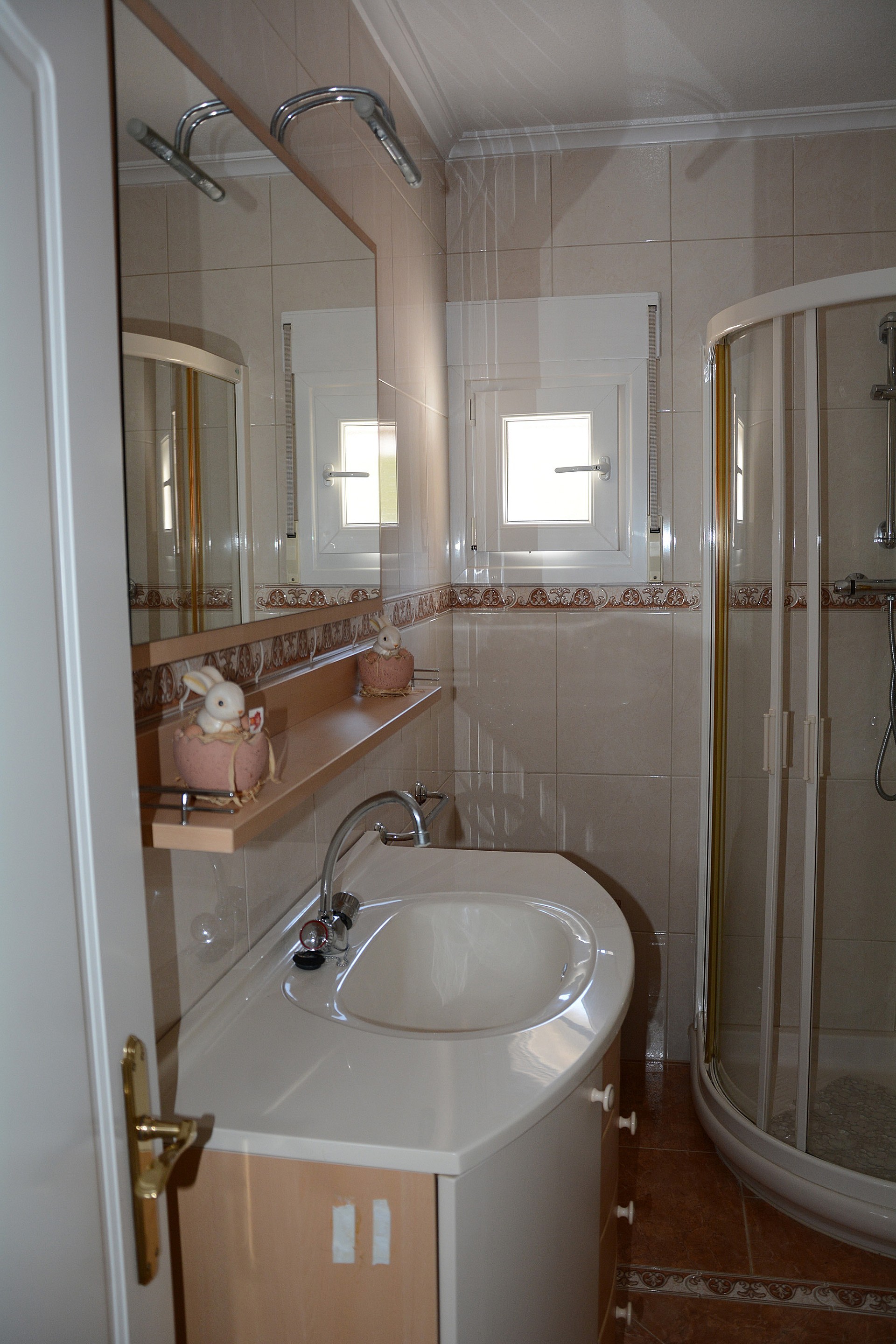 Sold - 3 Bedroom 3 Bathroom Villa in Hondon de las Nieves -  - Alicante