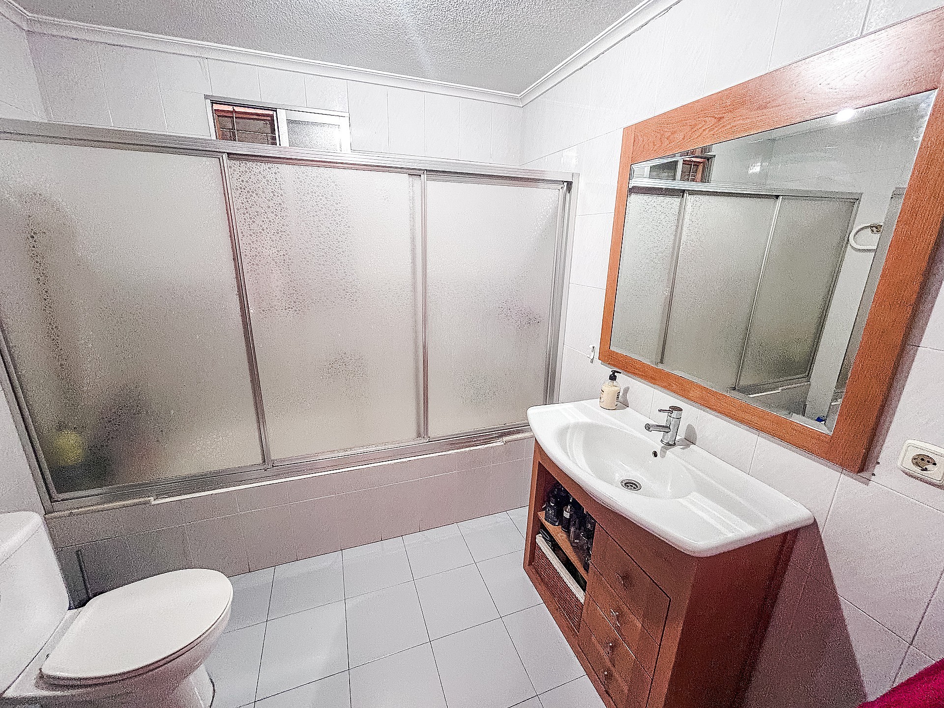 Resale - 4 Bedroom 2 Bathroom Country house in Sax -  - Alicante