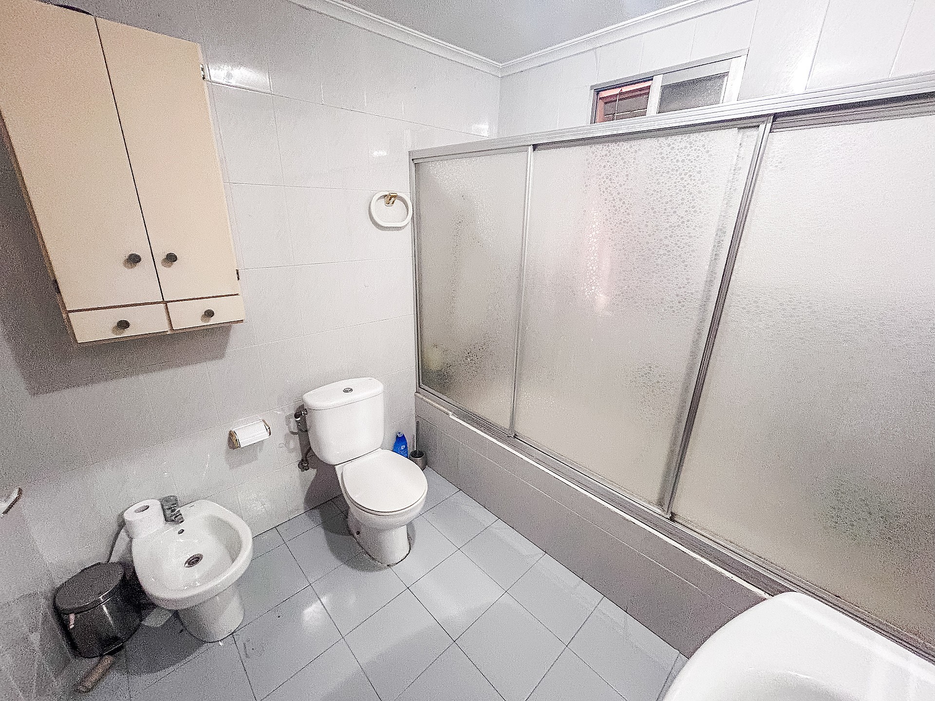 Resale - 4 Bedroom 2 Bathroom Country house in Sax -  - Alicante