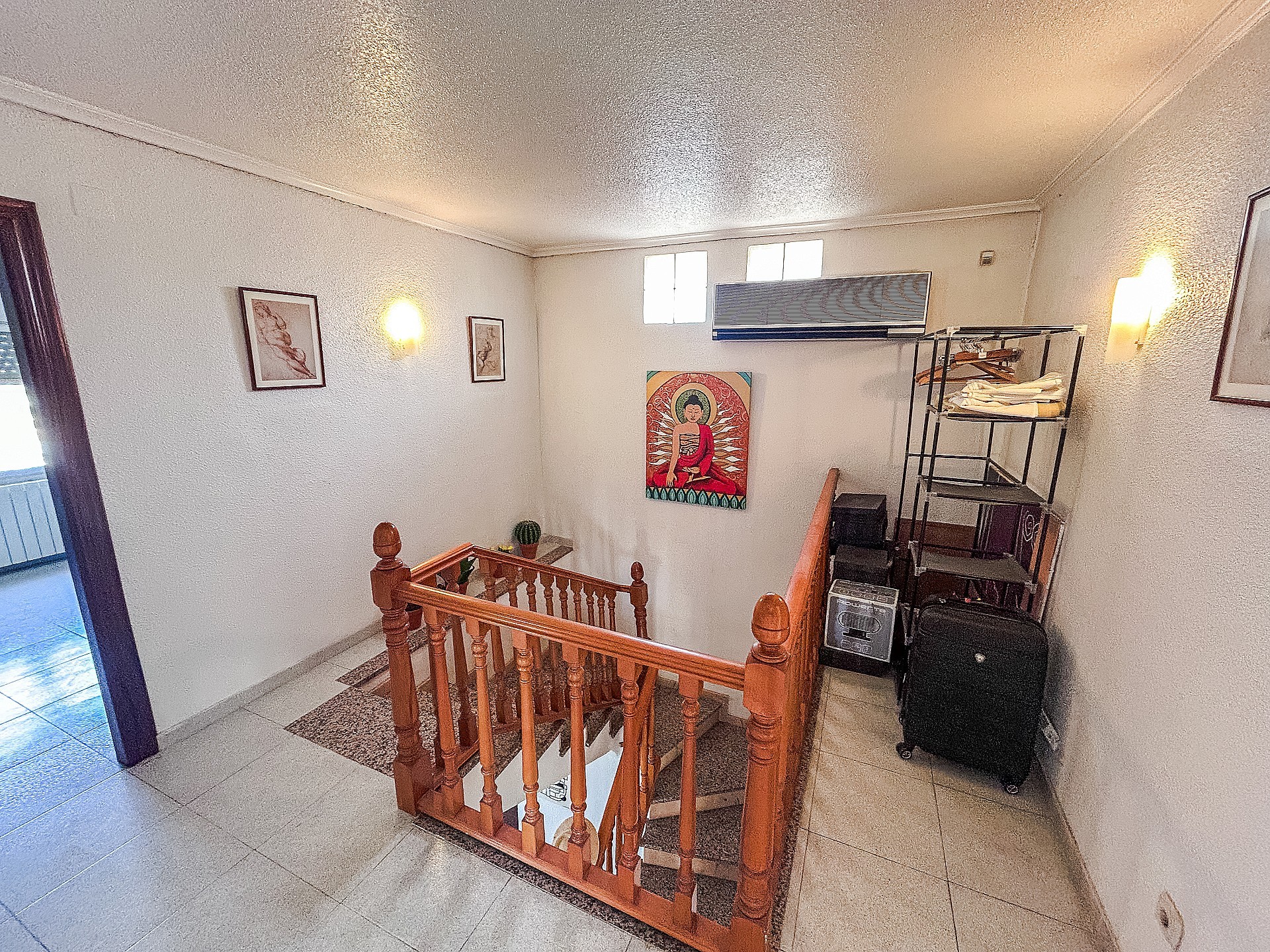 Resale - 4 Bedroom 2 Bathroom Country house in Sax -  - Alicante