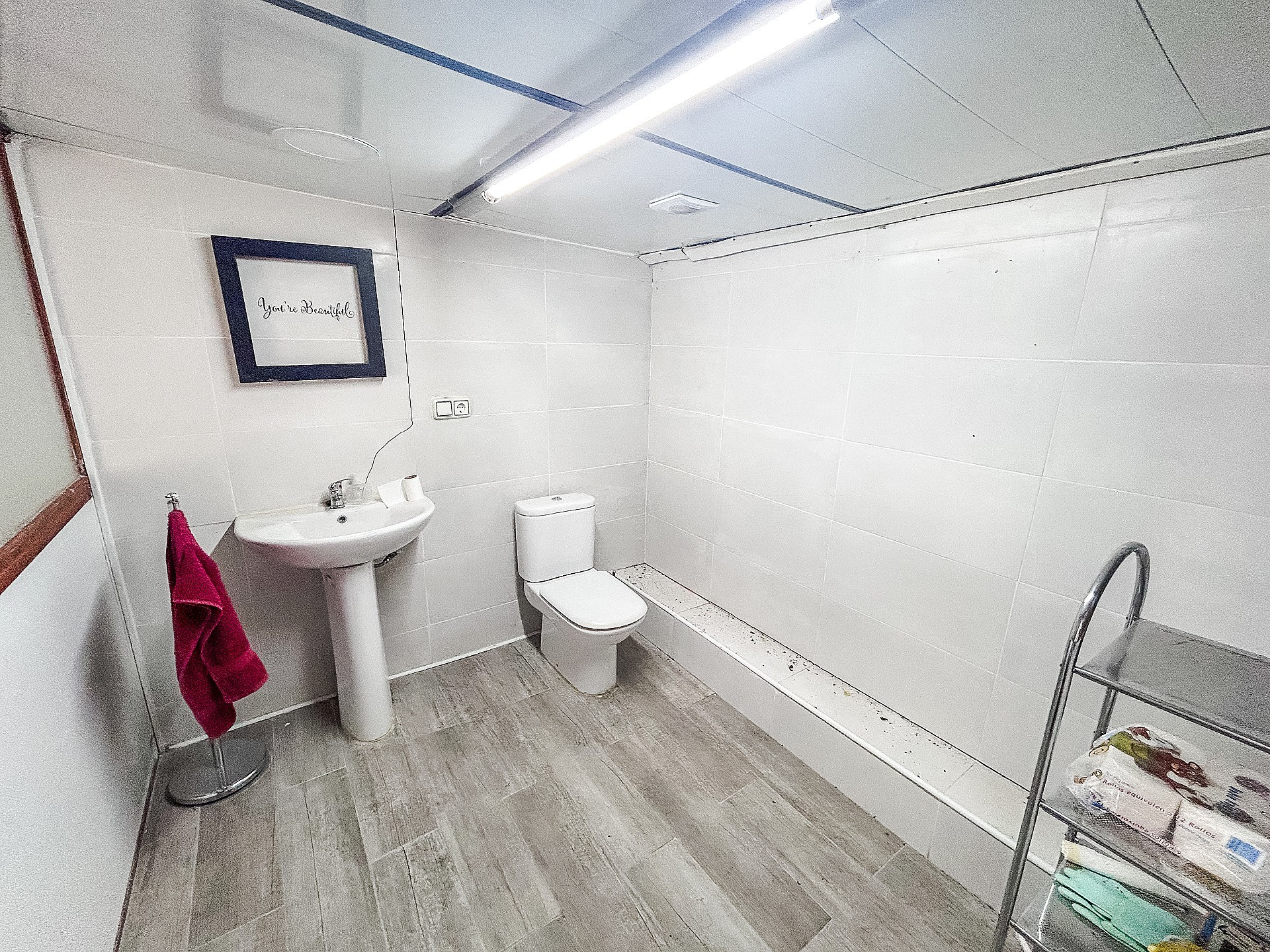 Resale - 4 Bedroom 2 Bathroom Country house in Sax -  - Alicante