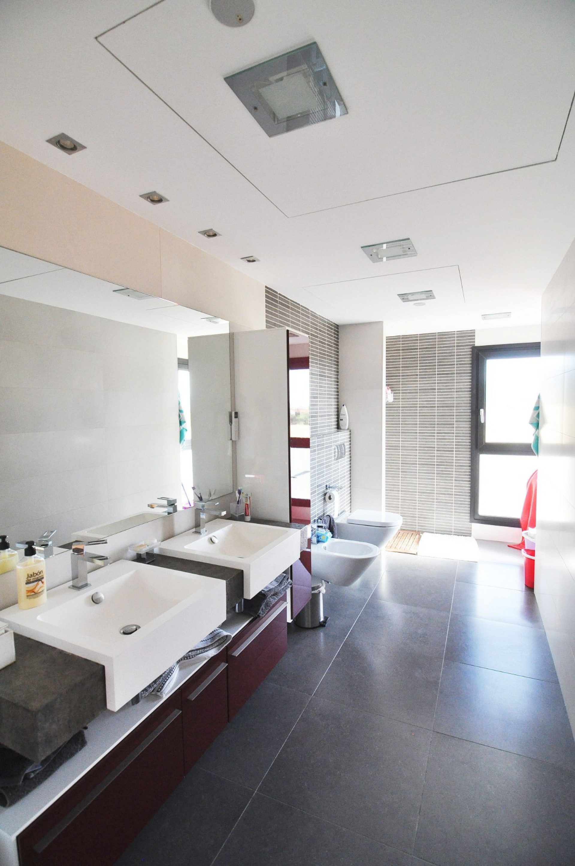 Resale - 4 Bedroom 2 Bathroom Villa in Villena -  - Alicante