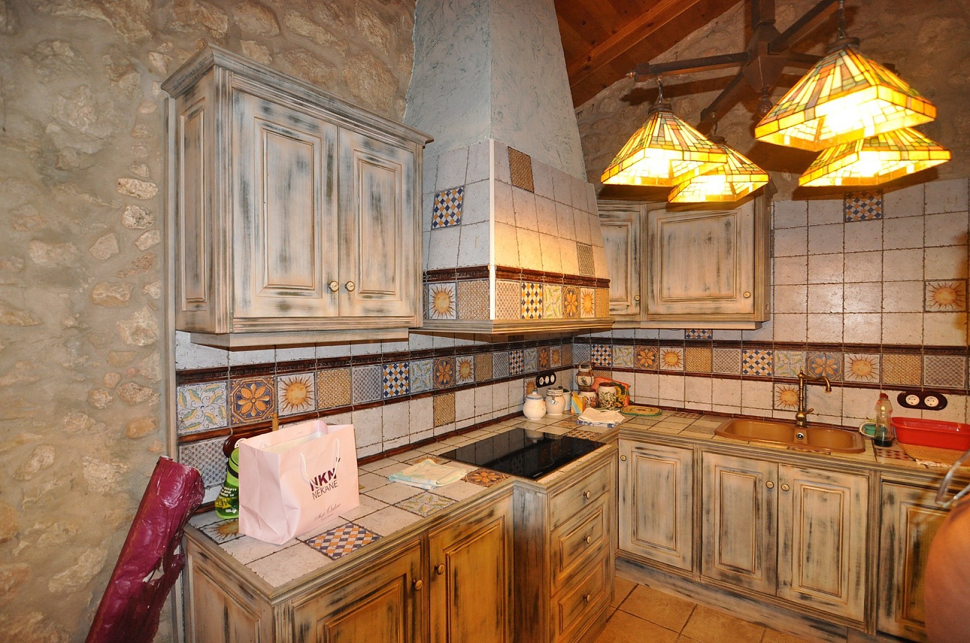 Resale - 4 Bedroom 2 Bathroom Villa in Villena -  - Alicante