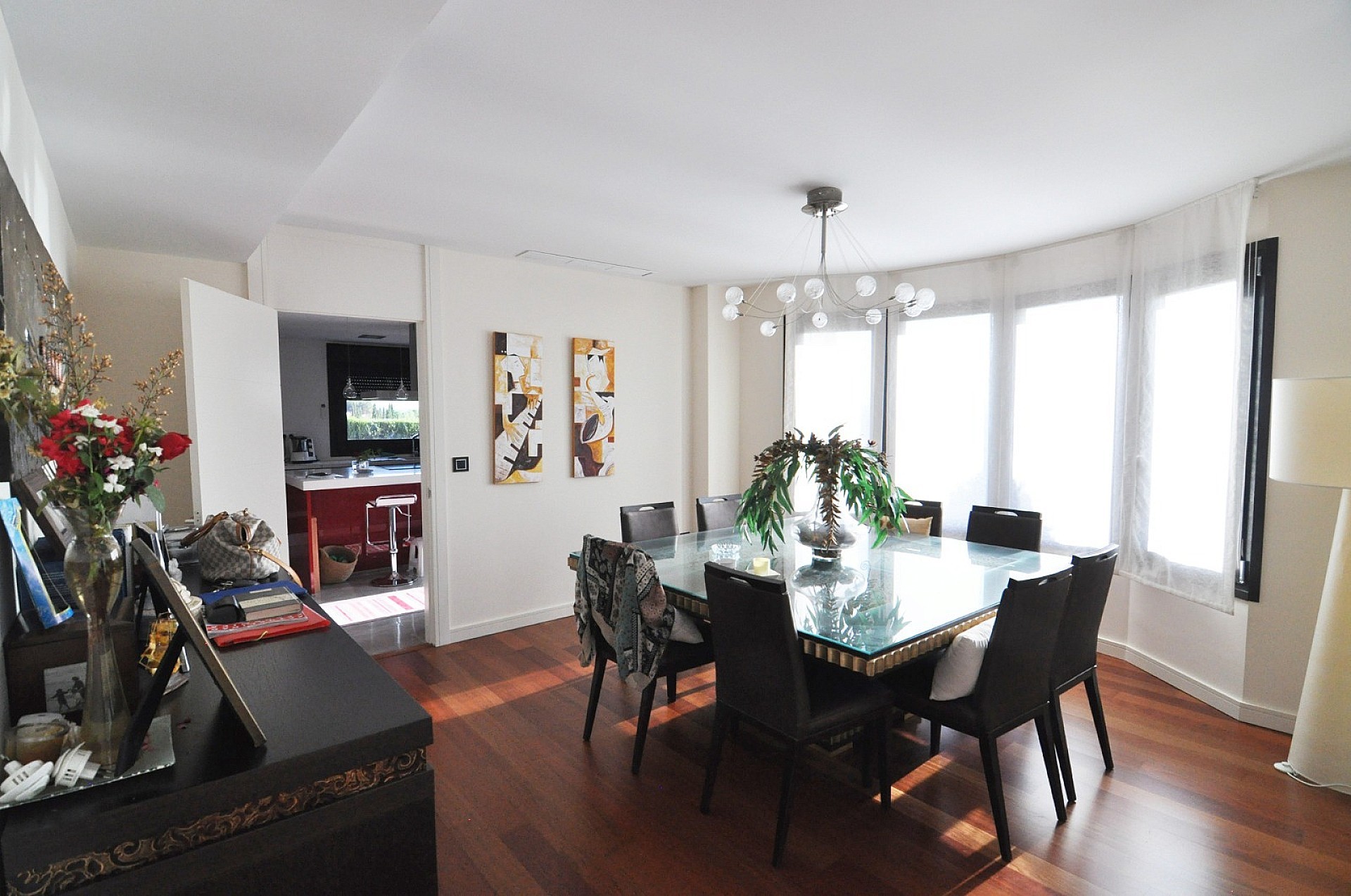 Resale - 4 Bedroom 2 Bathroom Villa in Villena -  - Alicante