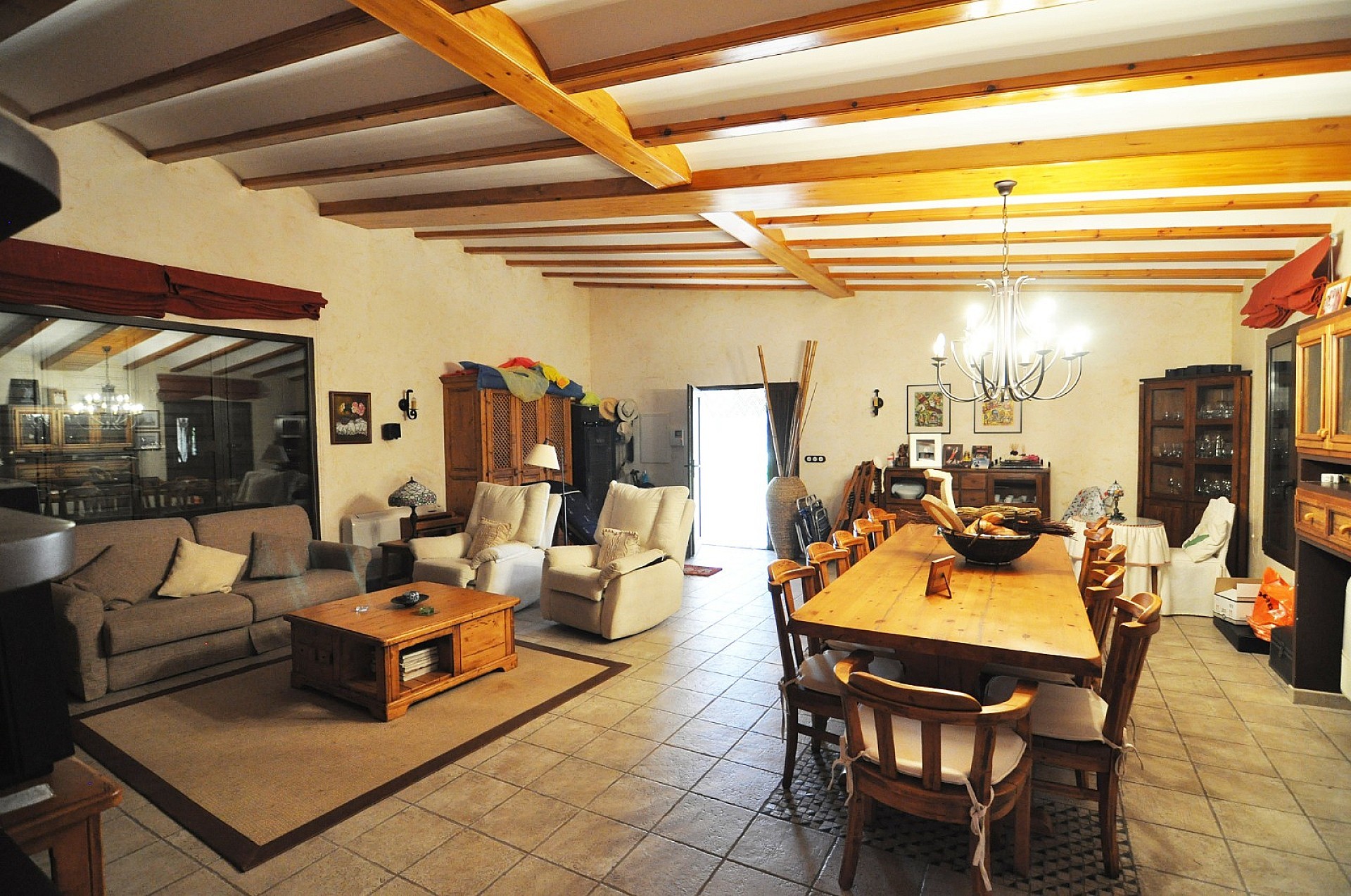 Resale - 4 Bedroom 2 Bathroom Villa in Villena -  - Alicante