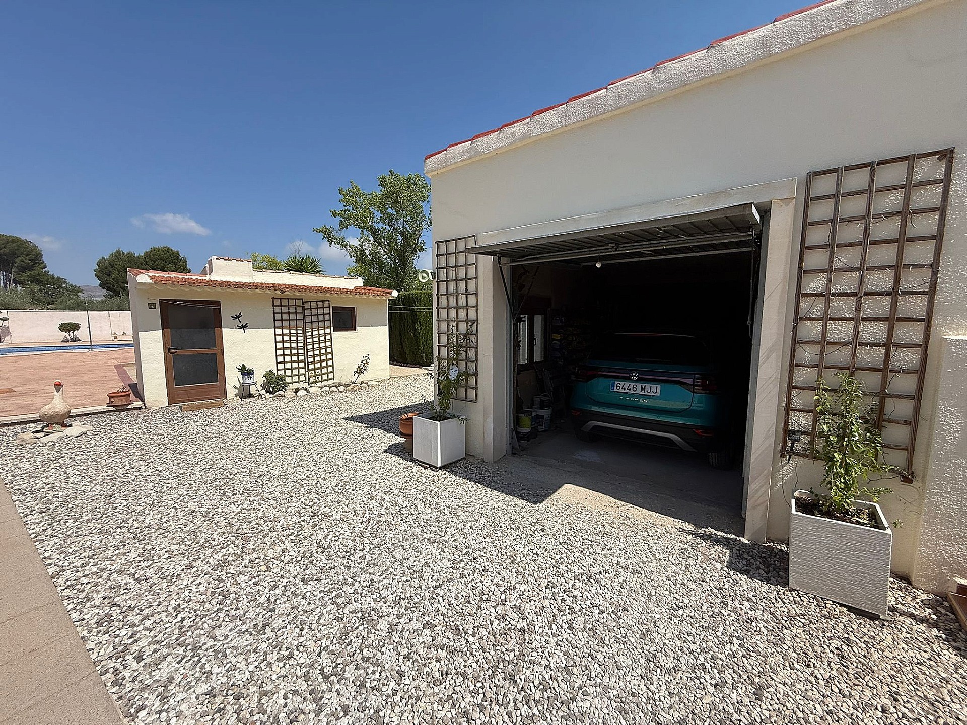 Resale - 5 Bedroom 3 Bathroom Country house in Castalla -  - Alicante