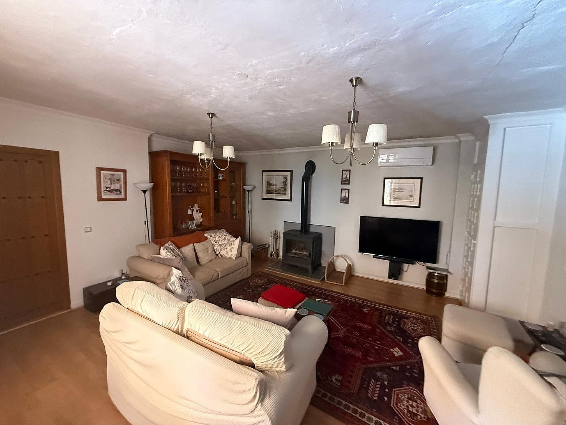 Resale - 5 Bedroom 3 Bathroom Country house in Castalla -  - Alicante