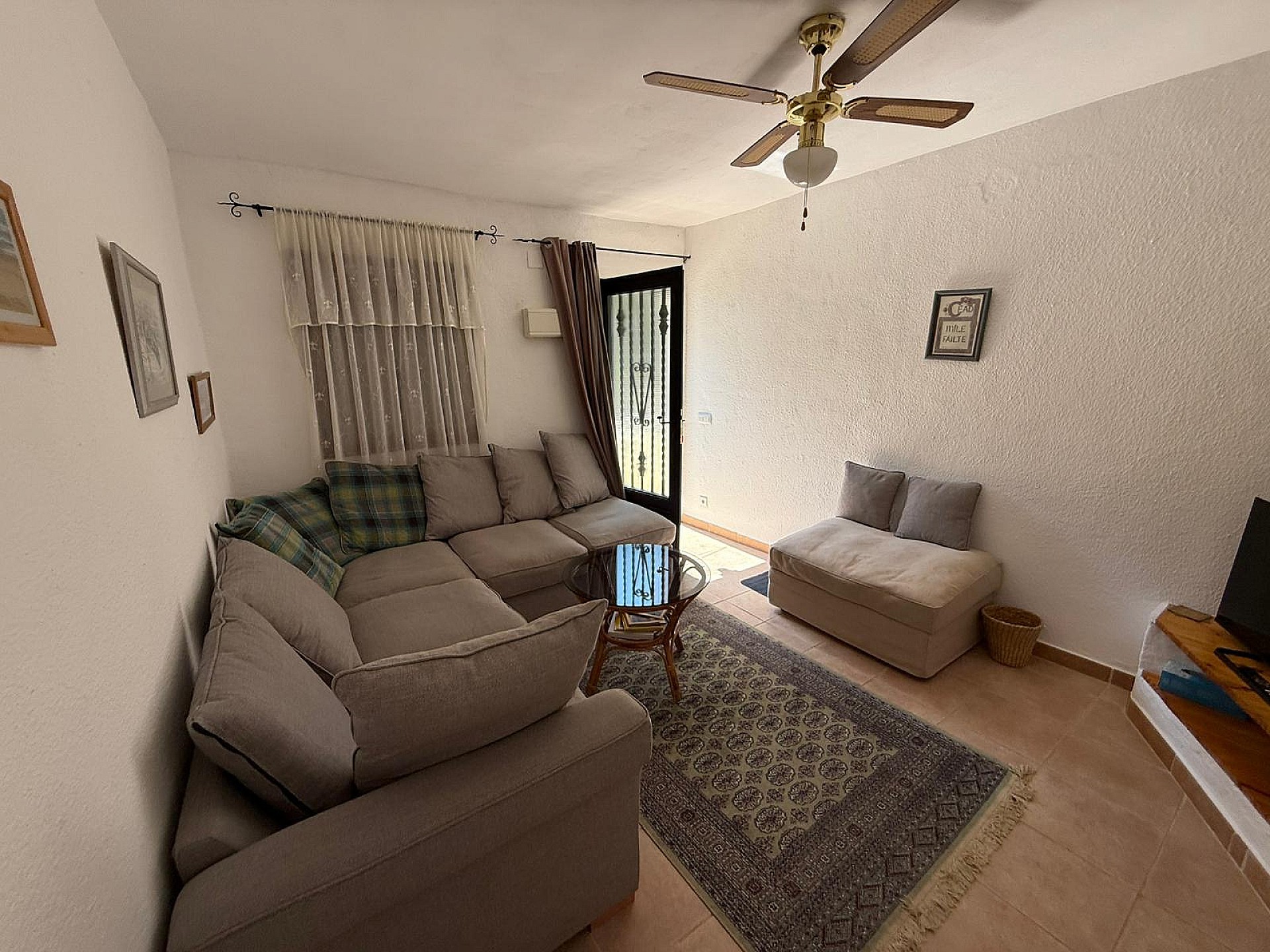 Resale - 5 Bedroom 3 Bathroom Country house in Castalla -  - Alicante