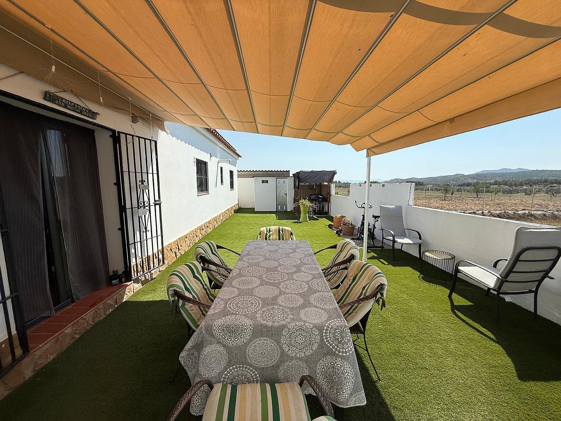 Resale - 3 Bedroom 2 Bathroom Villa in Caudete -  - Albacete