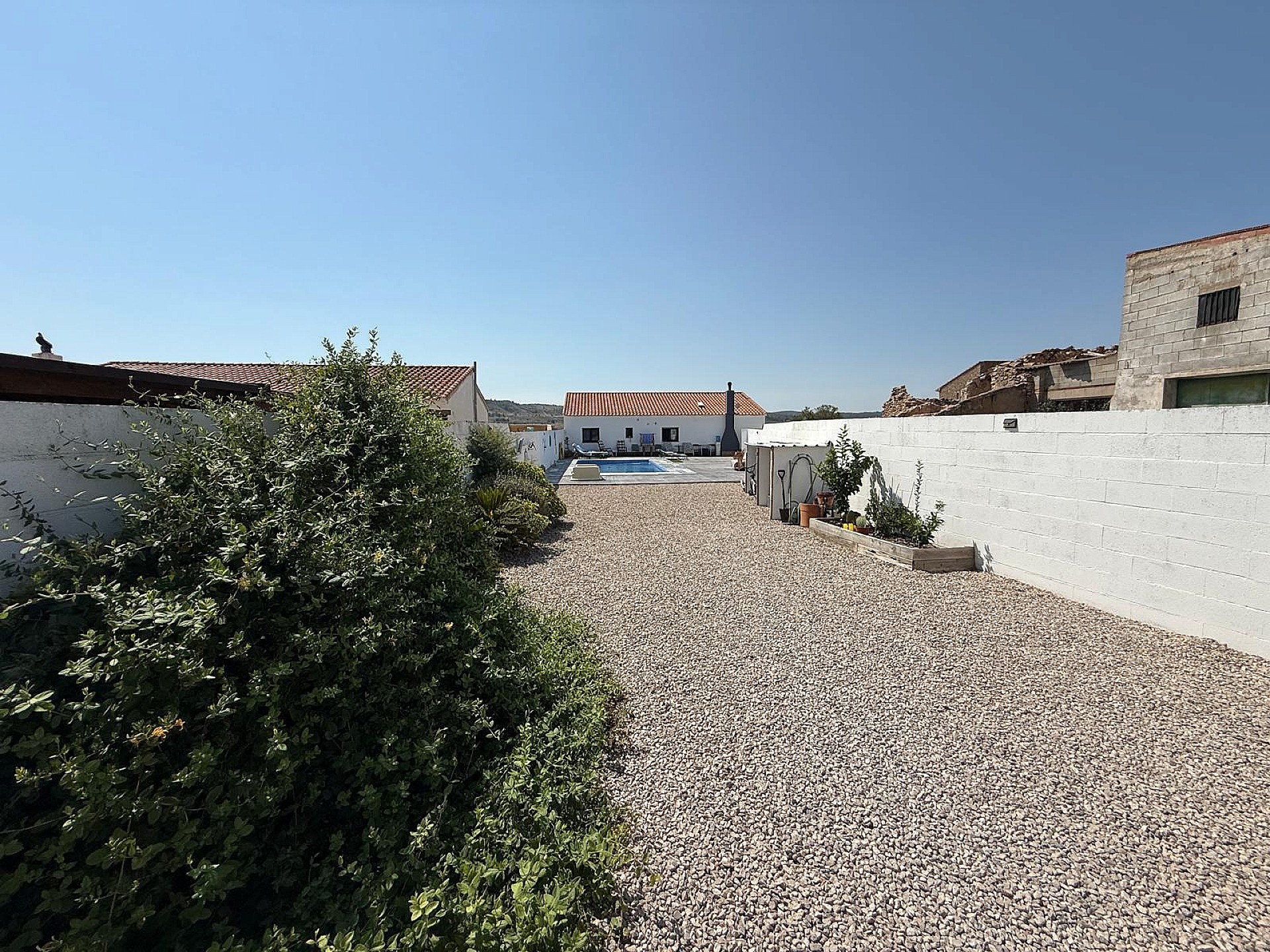 Resale - 3 Bedroom 2 Bathroom Villa in Caudete -  - Albacete
