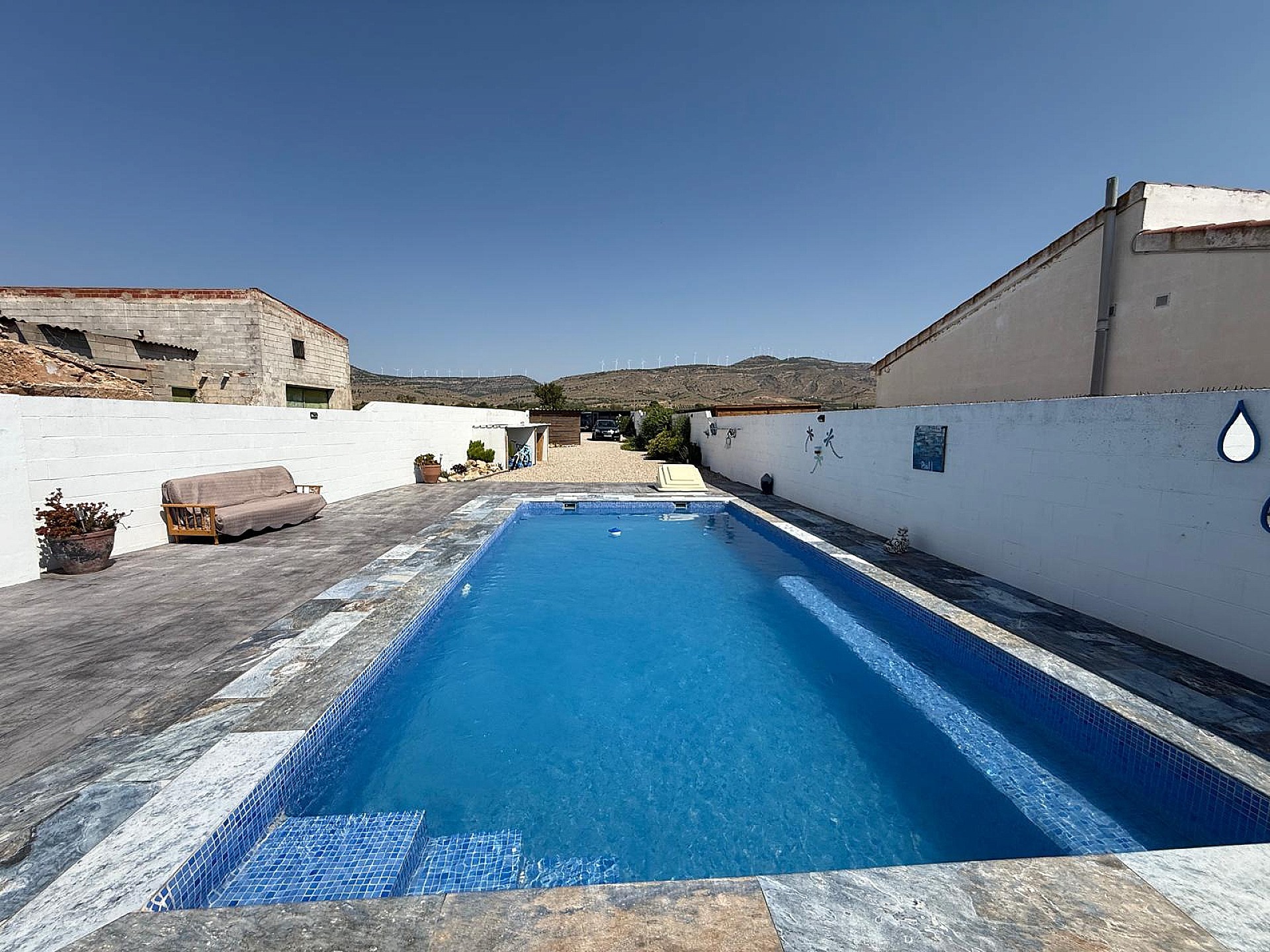 Resale - 3 Bedroom 2 Bathroom Villa in Caudete -  - Albacete