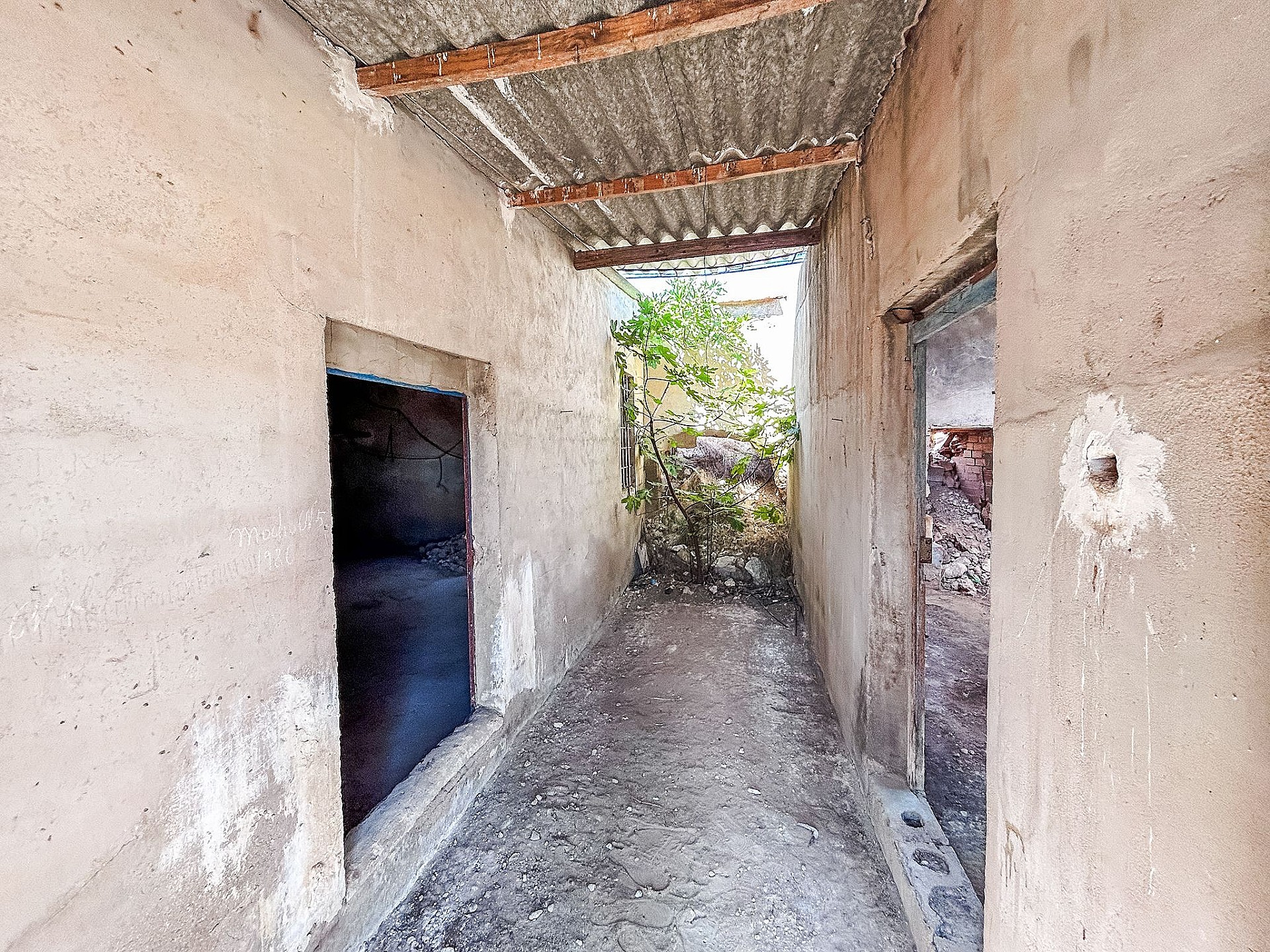 Resale - 3 Bedroom Country house in Monóvar -  - Alicante