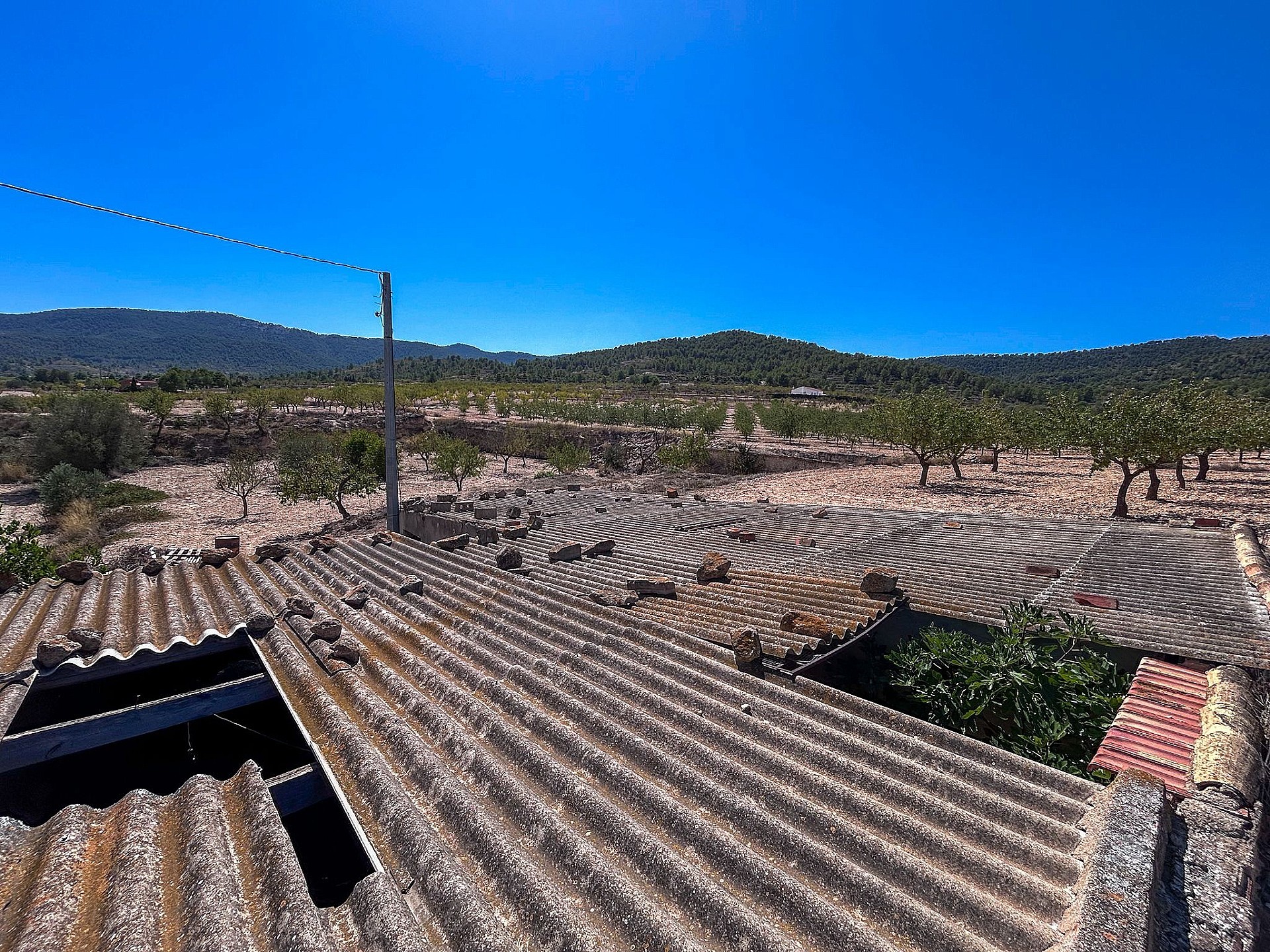 Resale - 3 Bedroom Country house in Monóvar -  - Alicante