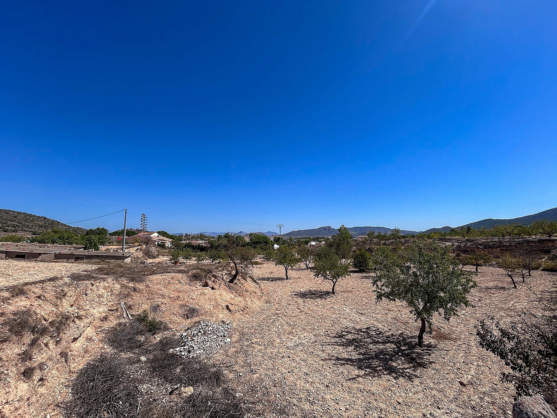 Resale - 3 Bedroom Country house in Monóvar -  - Alicante