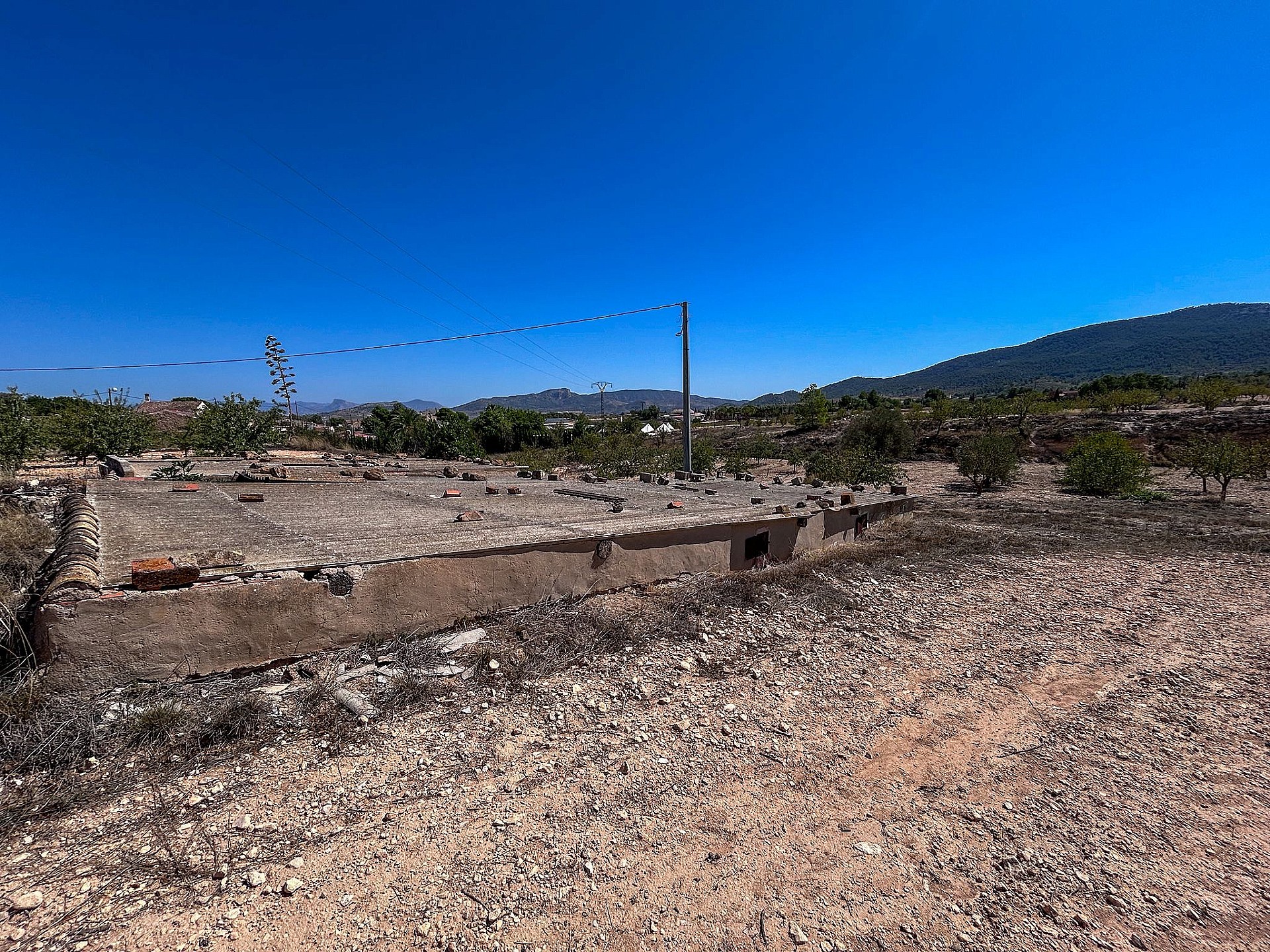 Resale - 3 Bedroom Country house in Monóvar -  - Alicante