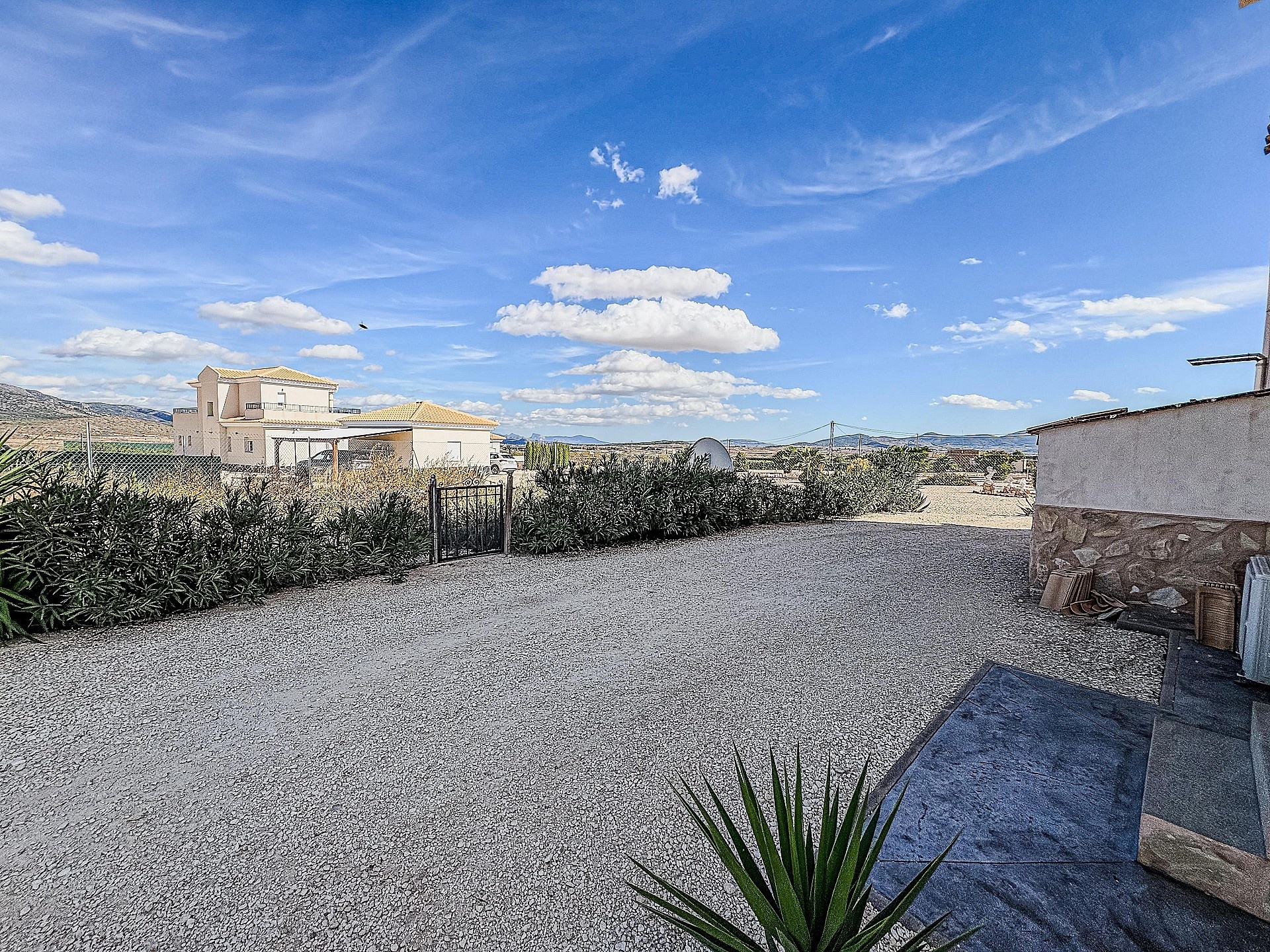 Resale - 4 Bedroom 5 Bathroom Villa in Pinoso - , Pinoso, Alicante, Spain - Alicante