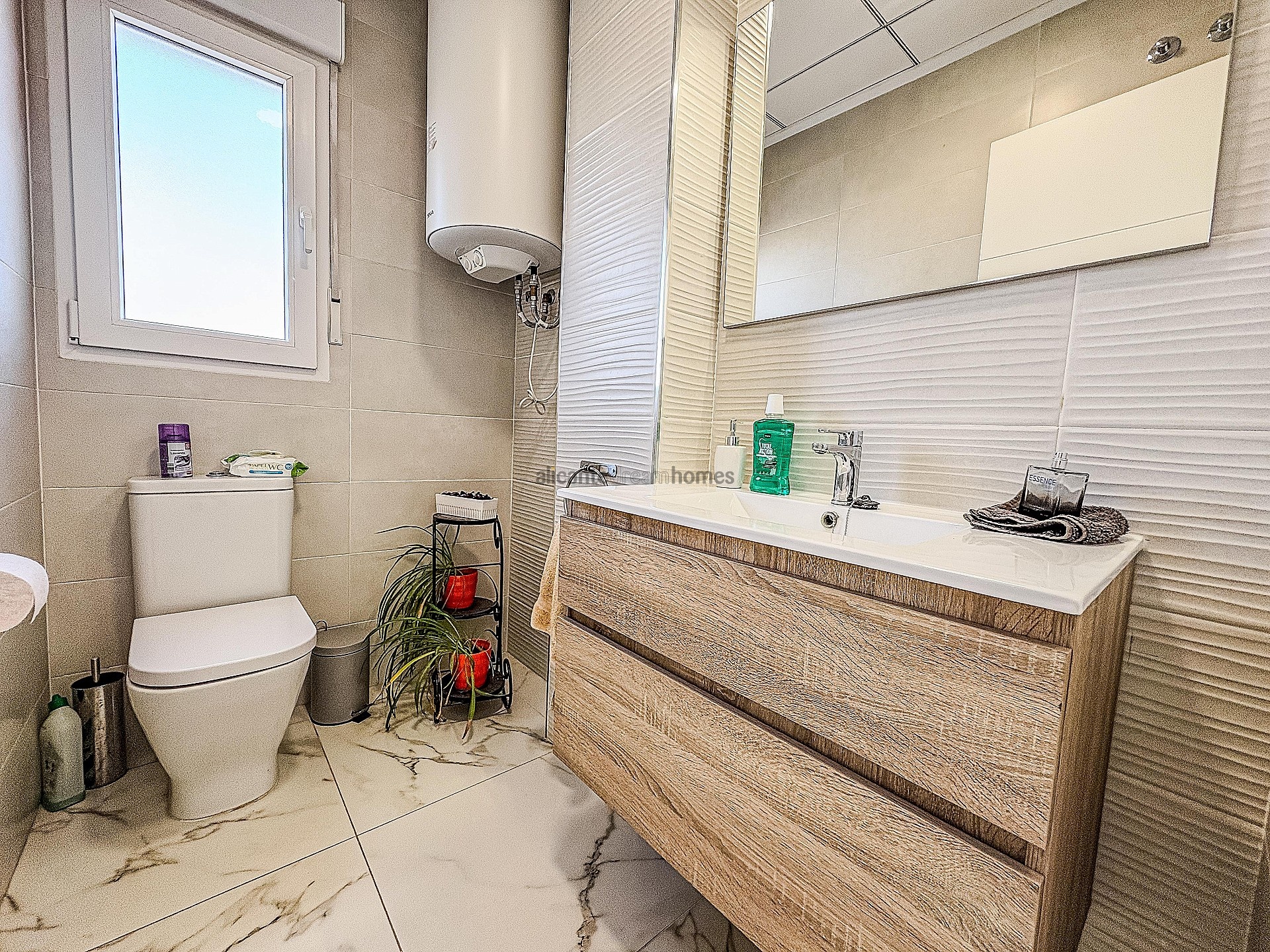 Resale - 4 Bedroom 5 Bathroom Villa in Pinoso - , Pinoso, Alicante, Spain - Alicante