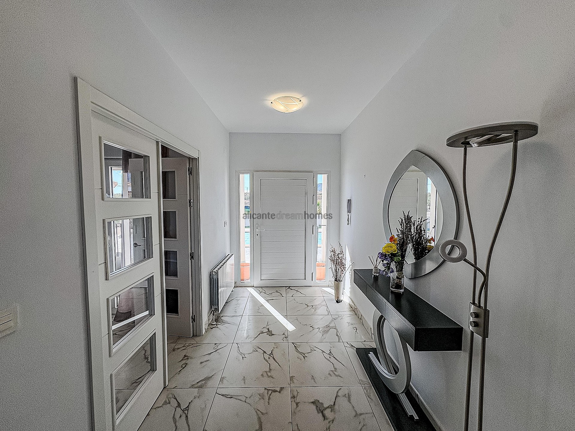 Resale - 4 Bedroom 5 Bathroom Villa in Pinoso - , Pinoso, Alicante, Spain - Alicante