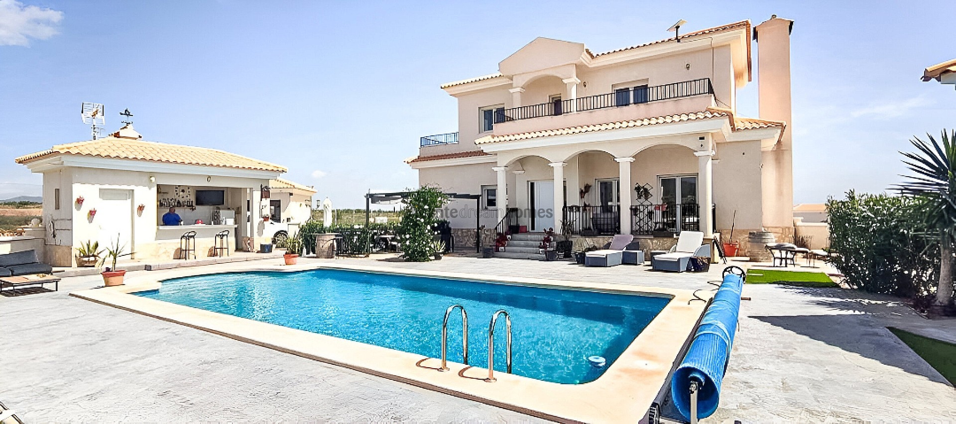 Resale - 4 Bedroom 5 Bathroom Villa in Pinoso - , Pinoso, Alicante, Spain - Alicante