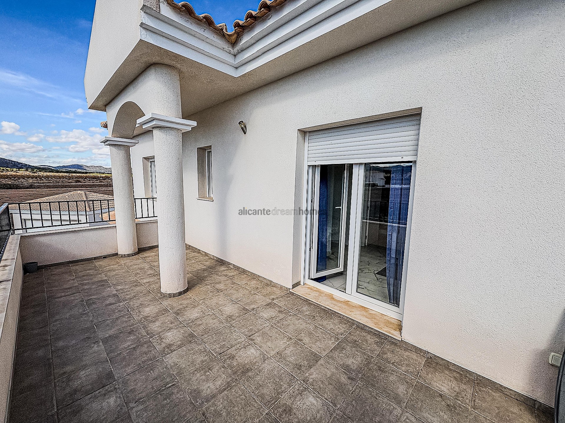 Resale - 4 Bedroom 5 Bathroom Villa in Pinoso - , Pinoso, Alicante, Spain - Alicante