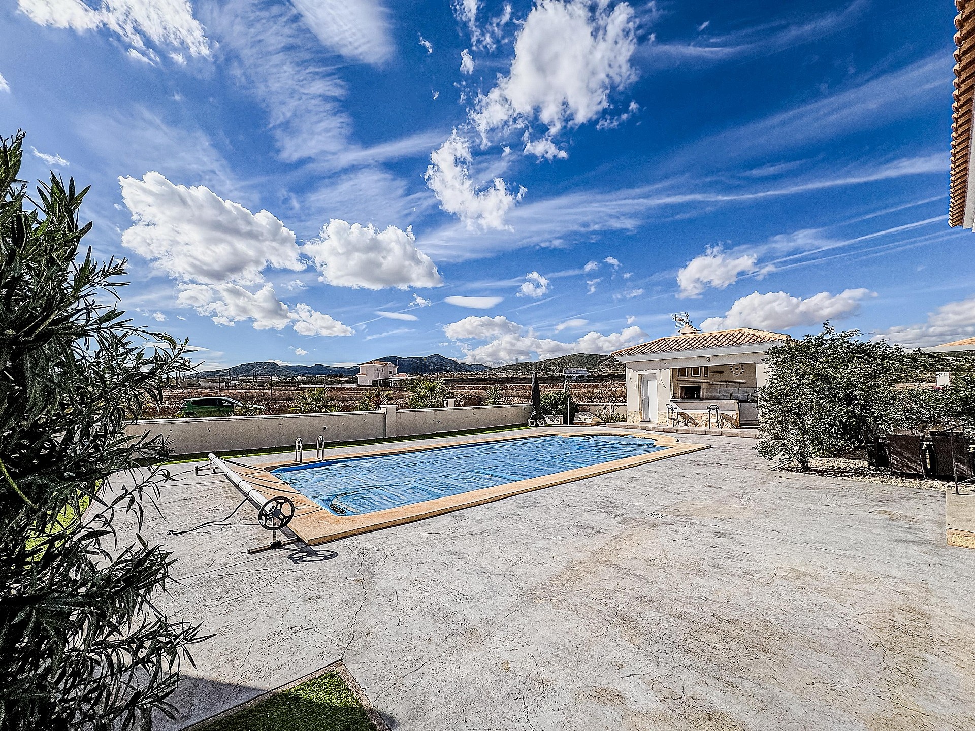 Resale - 4 Bedroom 5 Bathroom Villa in Pinoso - , Pinoso, Alicante, Spain - Alicante