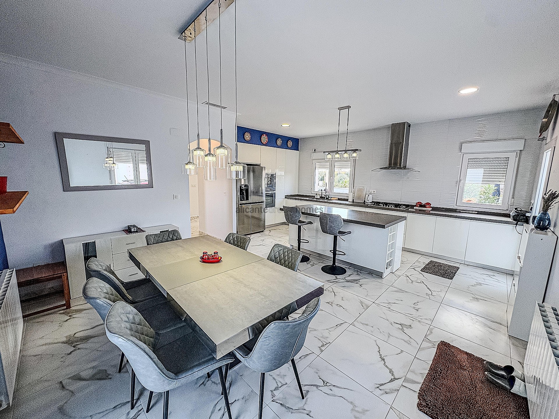 Resale - 4 Bedroom 5 Bathroom Villa in Pinoso - , Pinoso, Alicante, Spain - Alicante