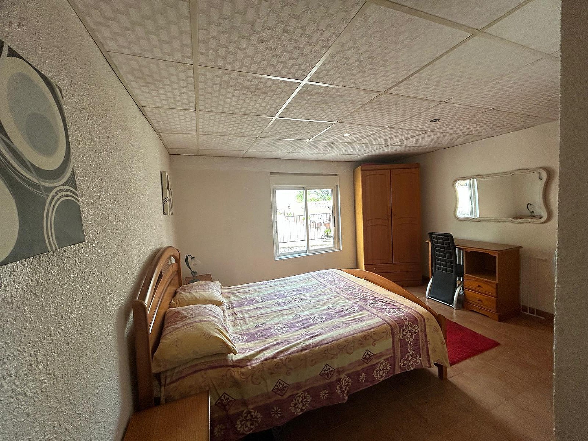 Resale - 5 Bedroom 3 Bathroom Villa in Sax -  - Alicante