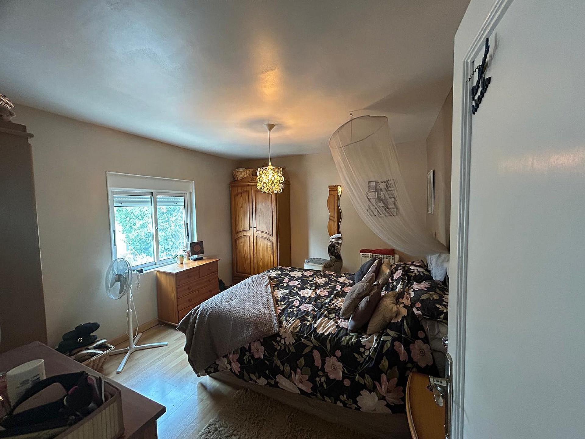 Resale - 5 Bedroom 3 Bathroom Villa in Sax -  - Alicante