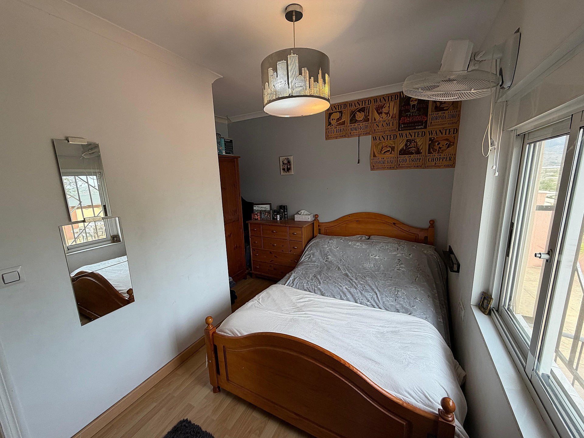 Resale - 5 Bedroom 3 Bathroom Villa in Sax -  - Alicante