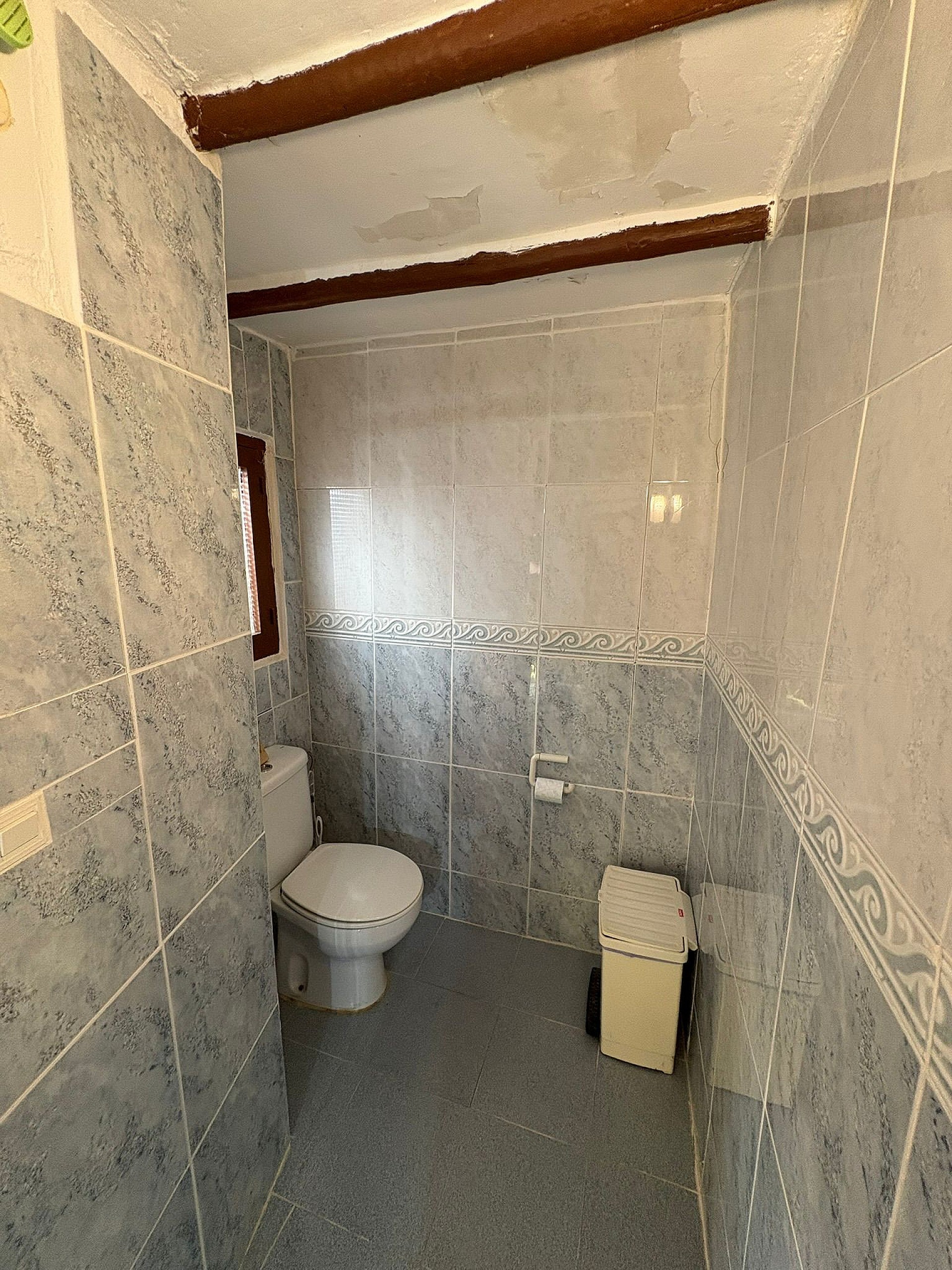 Resale - 5 Bedroom 2 Bathroom Semi-detached in Pinoso -  - Alicante