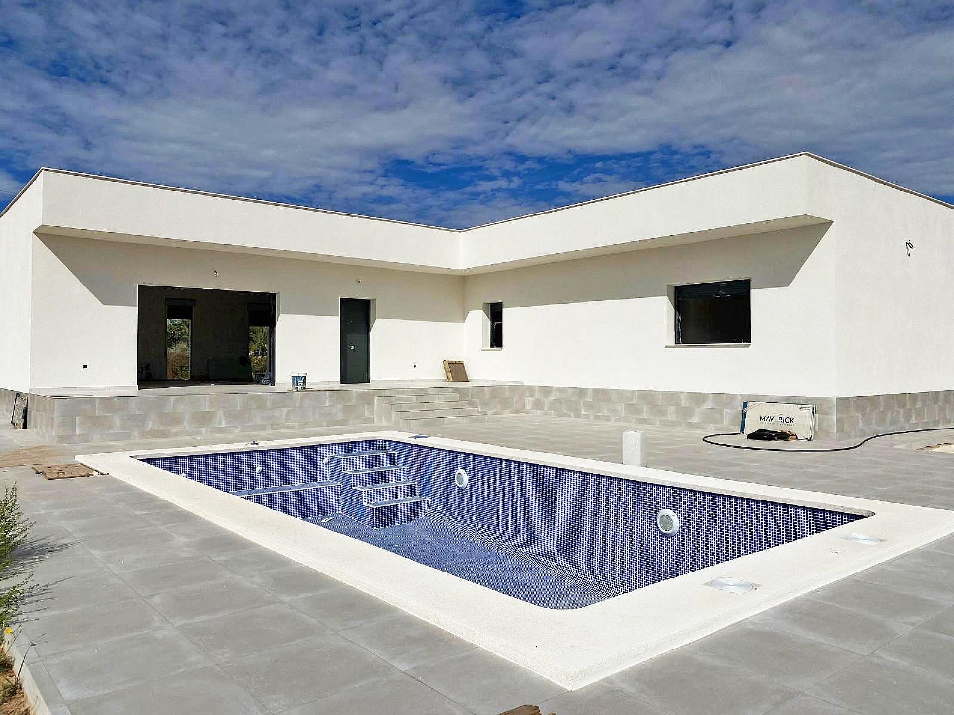 Resale - 3 Bedroom 2 Bathroom Villa in Pinoso -  - Alicante