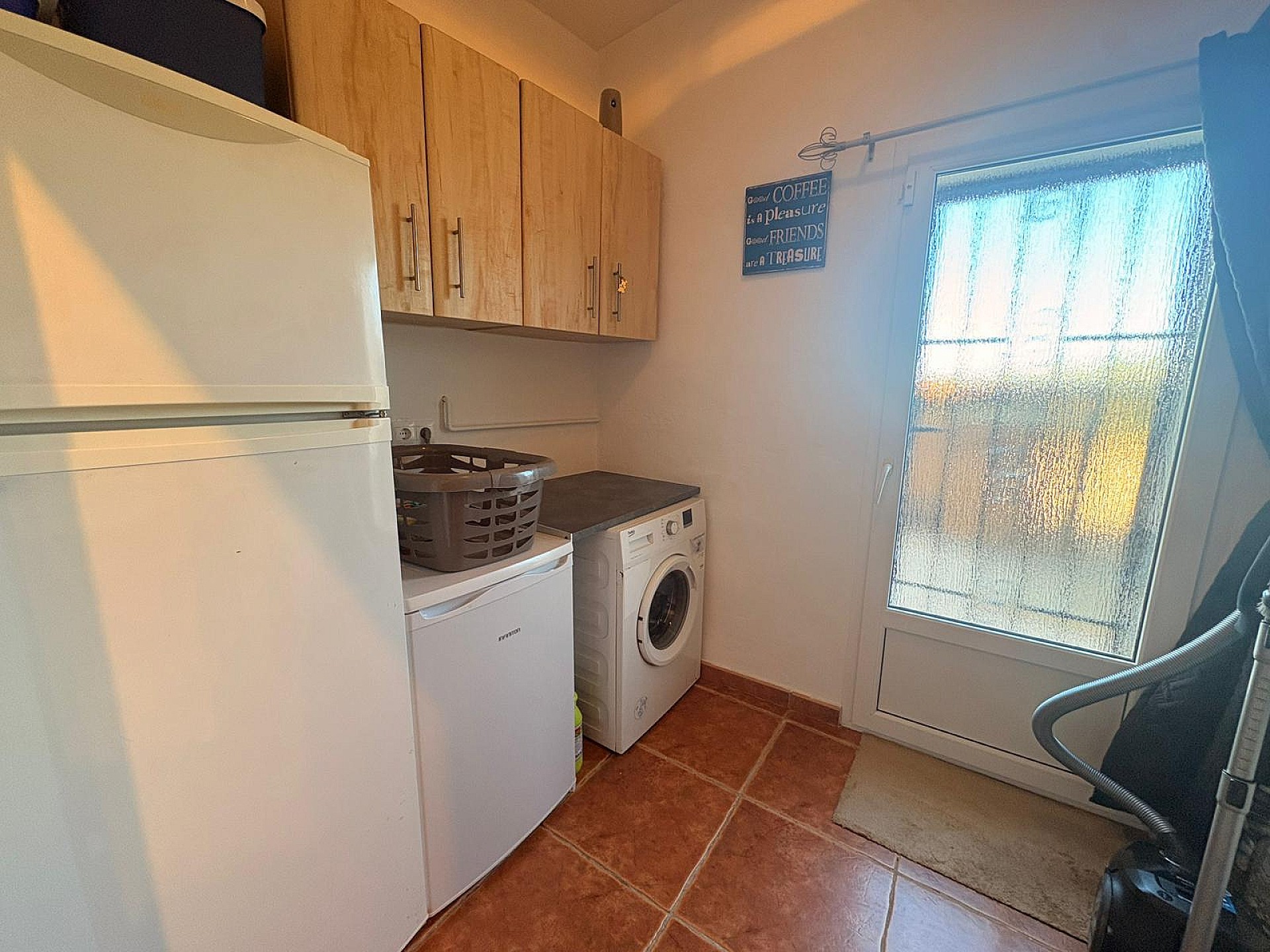 Resale - 3 Bedroom 2 Bathroom Country house in Caudete -  - Albacete