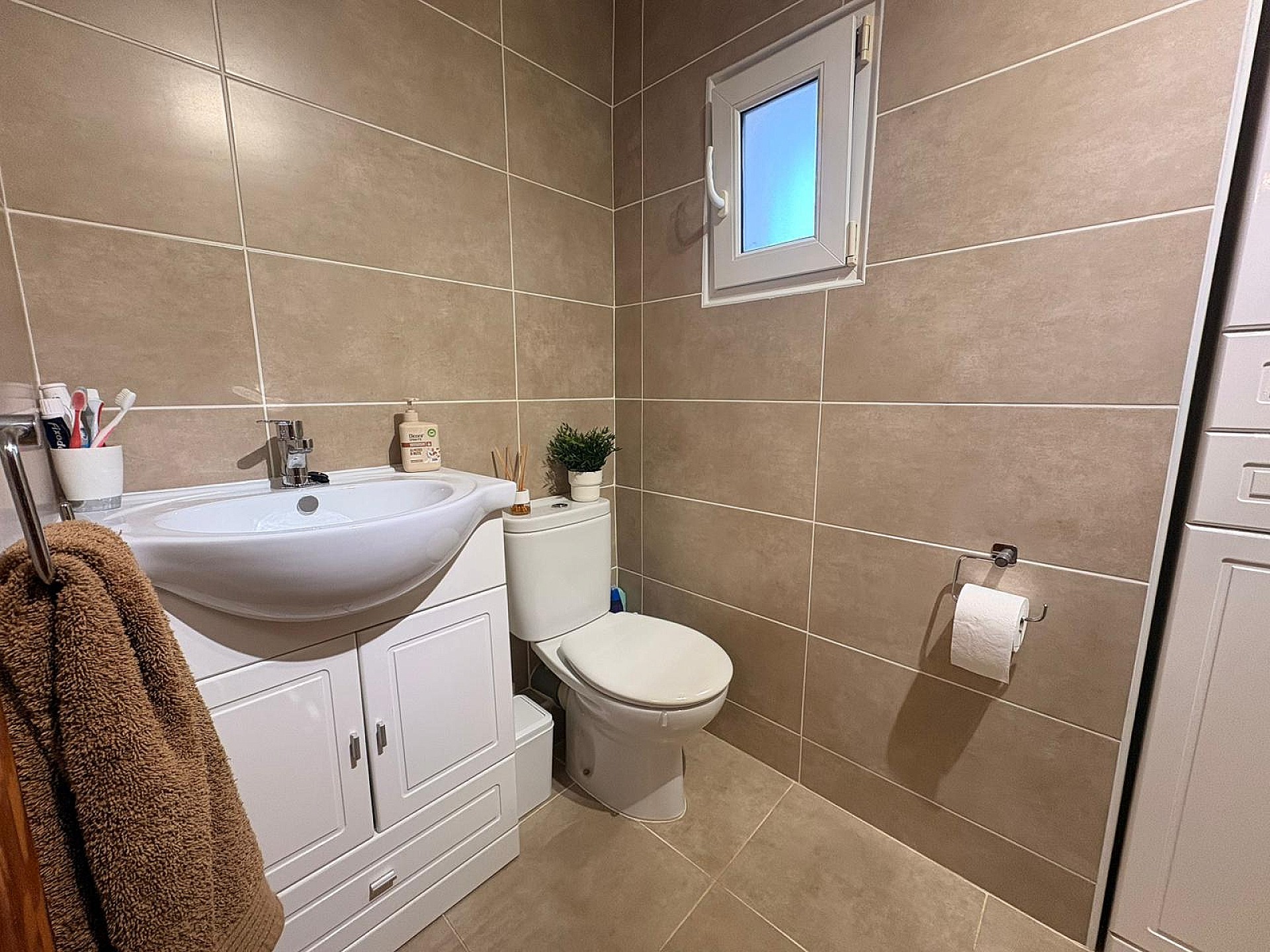 Resale - 3 Bedroom 2 Bathroom Country house in Caudete -  - Albacete