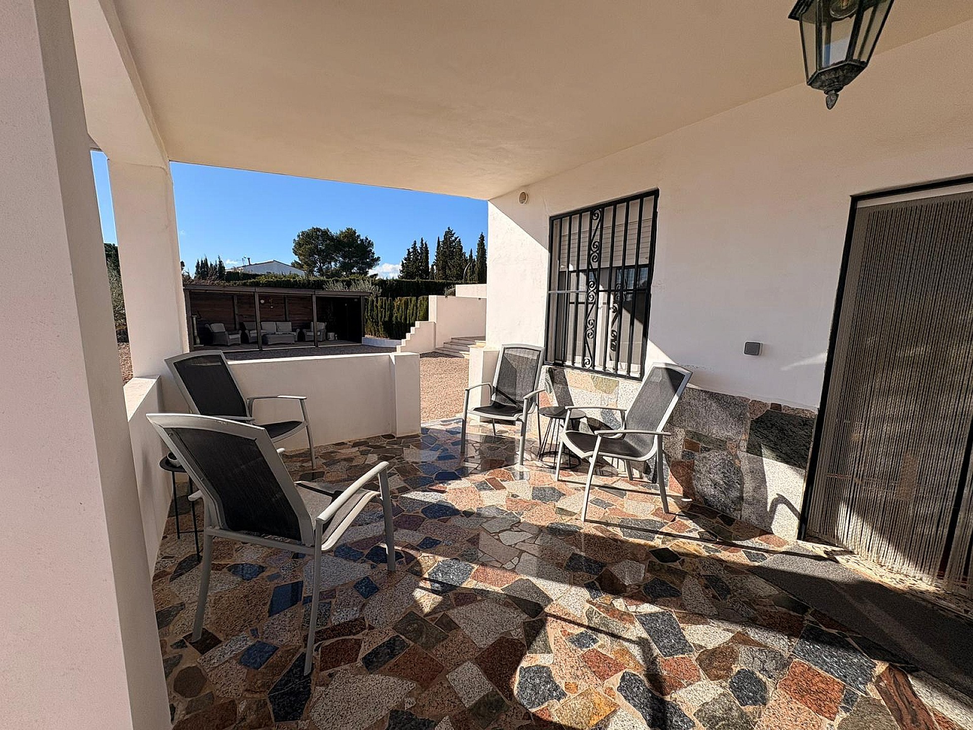 Resale - 3 Bedroom 2 Bathroom Country house in Caudete -  - Albacete