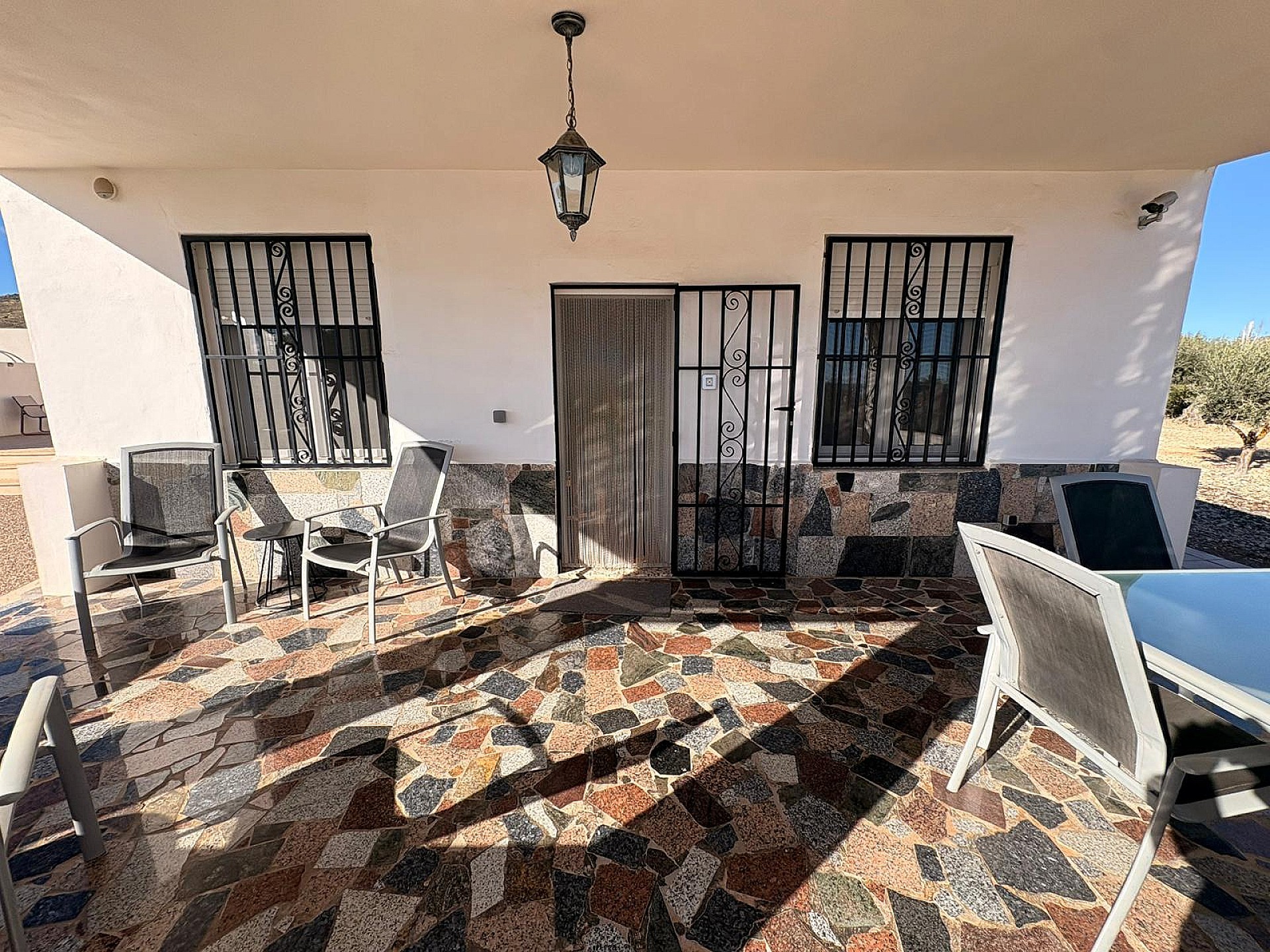Resale - 3 Bedroom 2 Bathroom Country house in Caudete -  - Albacete