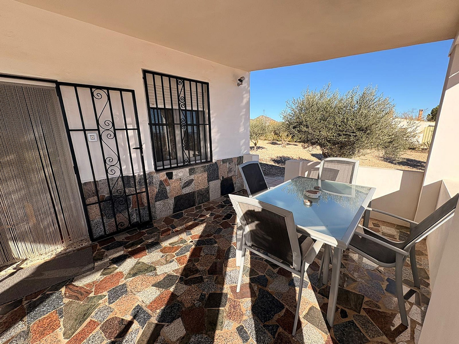 Resale - 3 Bedroom 2 Bathroom Country house in Caudete -  - Albacete