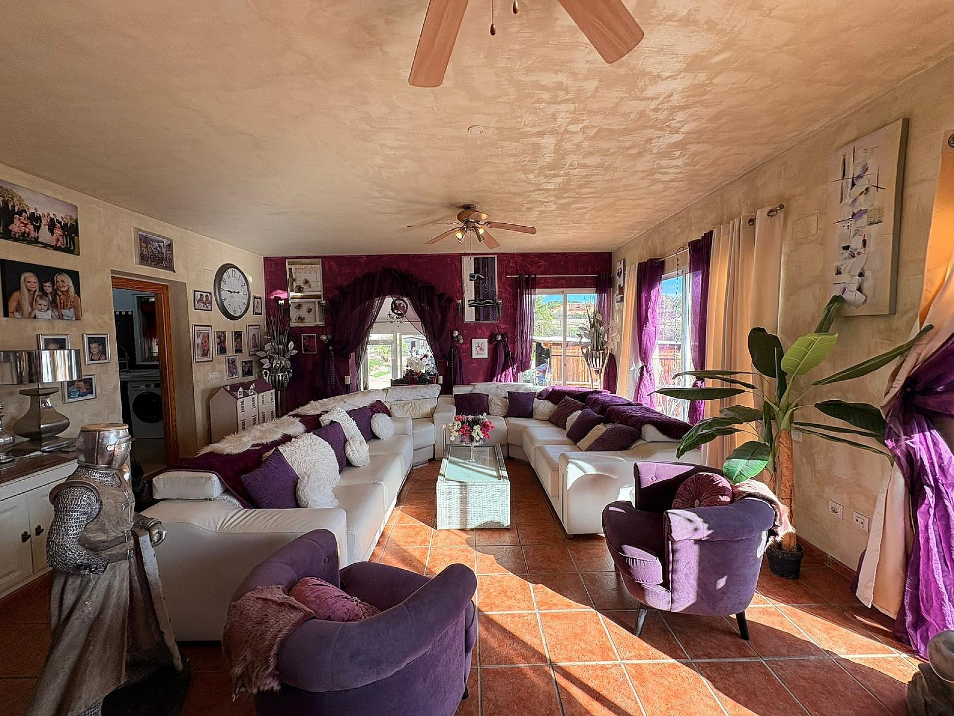 Resale - 8 Bedroom 6 Bathroom Villa in Castalla -  - Alicante