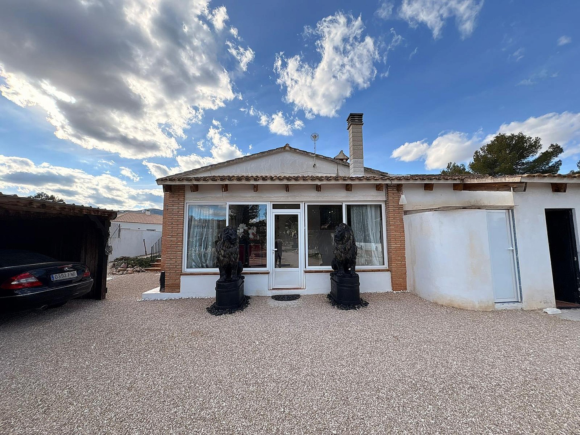 Resale - 8 Bedroom 6 Bathroom Villa in Castalla -  - Alicante